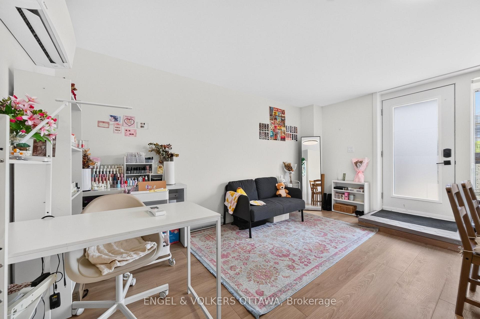 Photo 13 of Unit D, 117 Carruthers Avenue, Ottawa, Mechanicsville — HOMEH