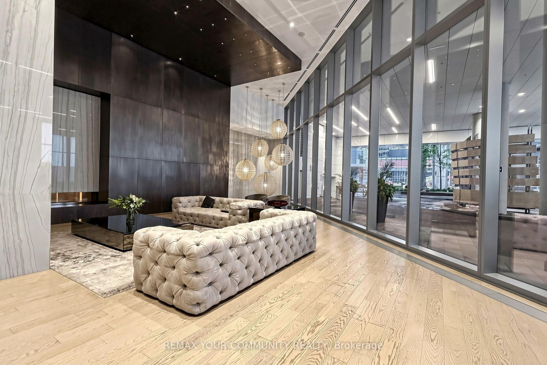Photo 13 of Unit 3702, 88 Harbour Street, Toronto, Waterfront Communities — HOMEH