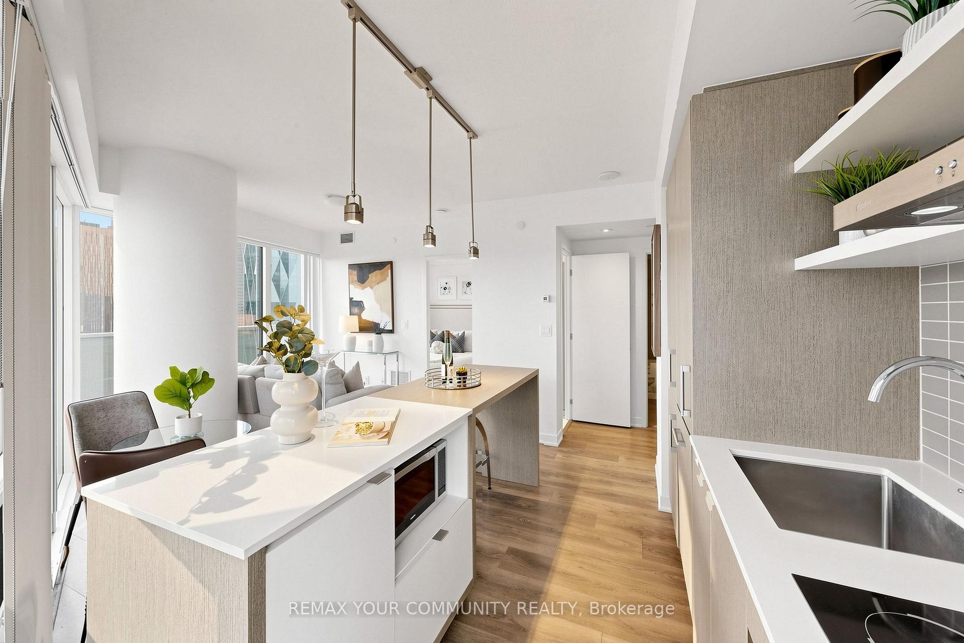 Photo 17 of Unit 3702, 88 Harbour Street, Toronto, Waterfront Communities — HOMEH