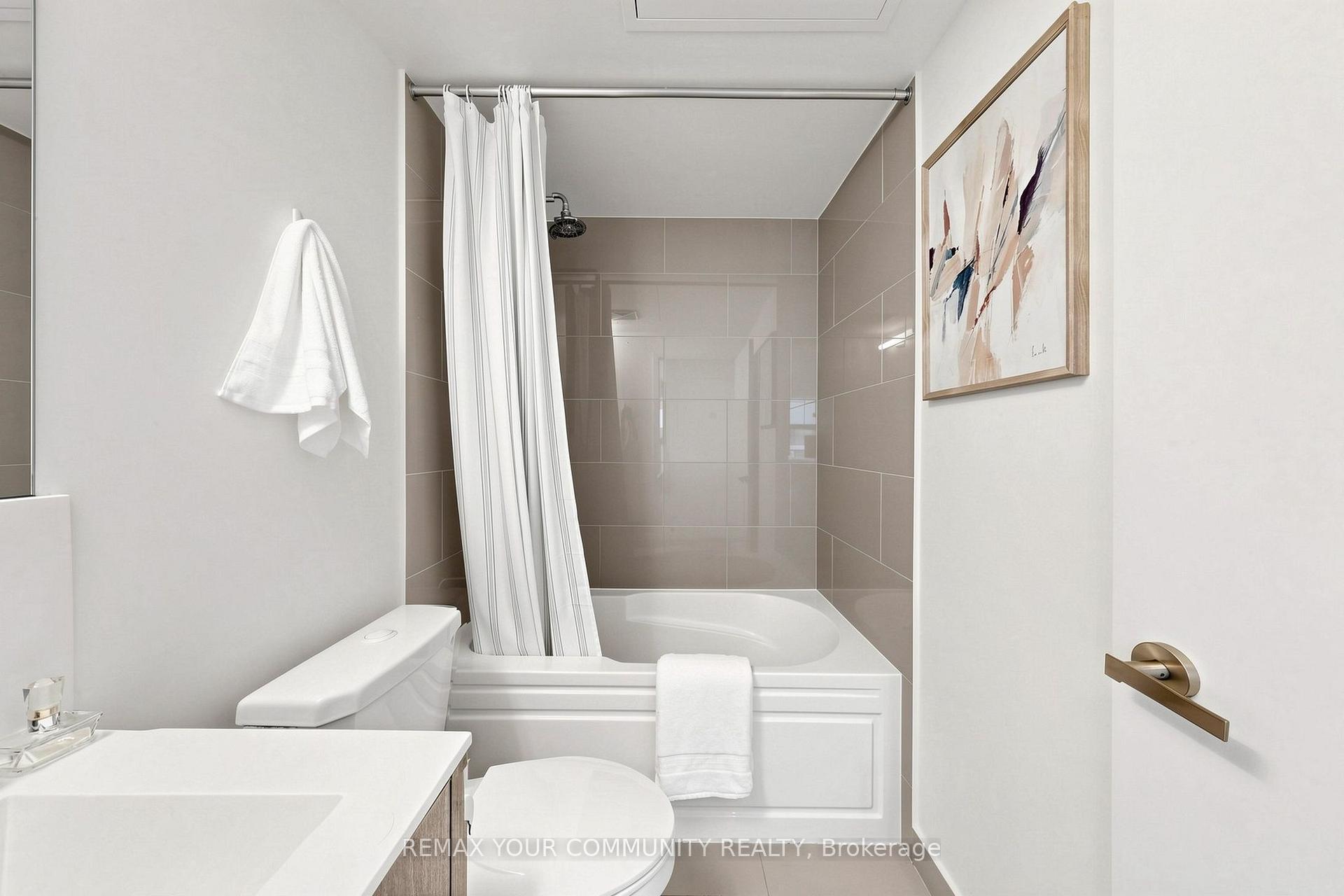 Photo 30 of Unit 3702, 88 Harbour Street, Toronto, Waterfront Communities — HOMEH