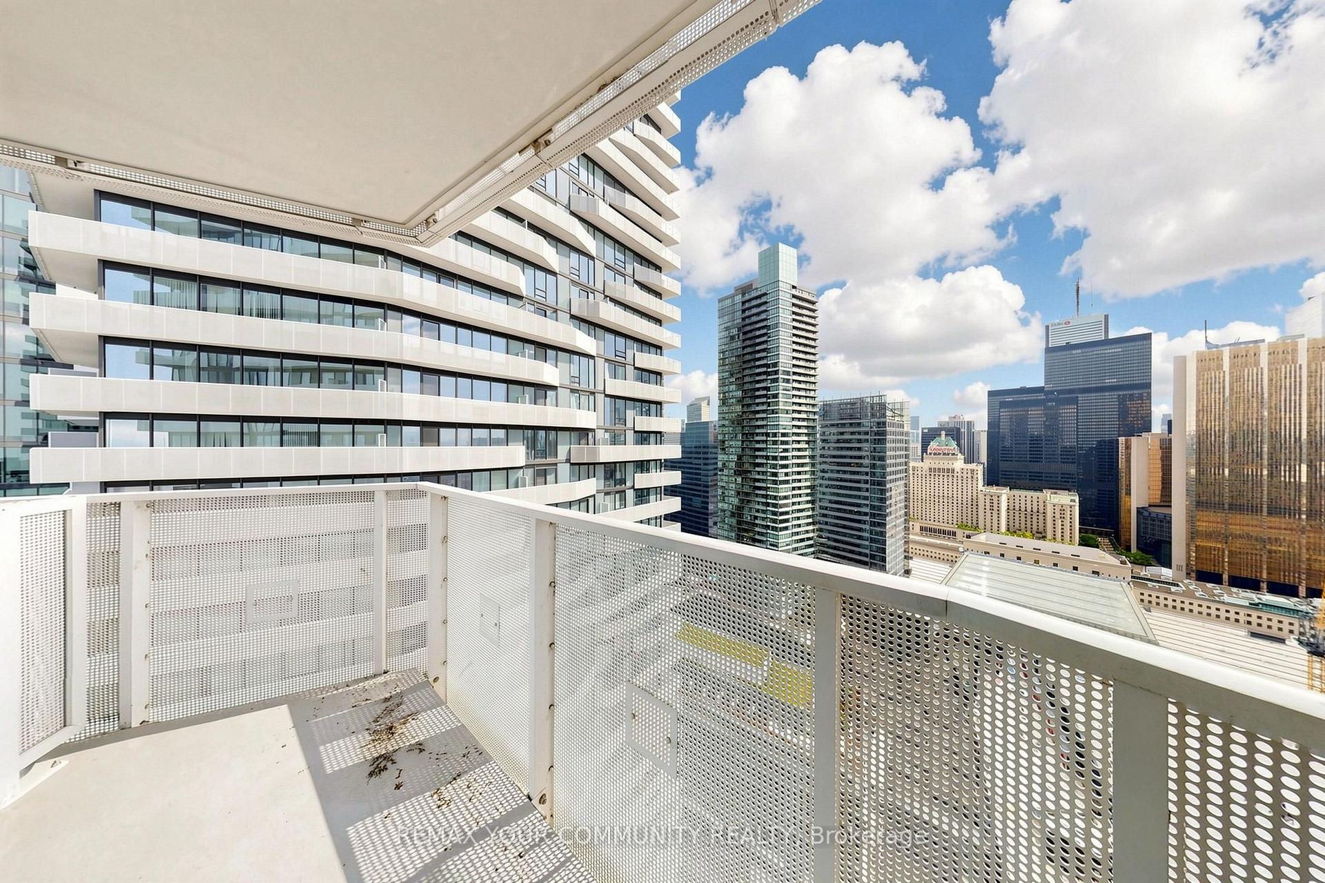 Photo 34 of Unit 3702, 88 Harbour Street, Toronto, Waterfront Communities — HOMEH