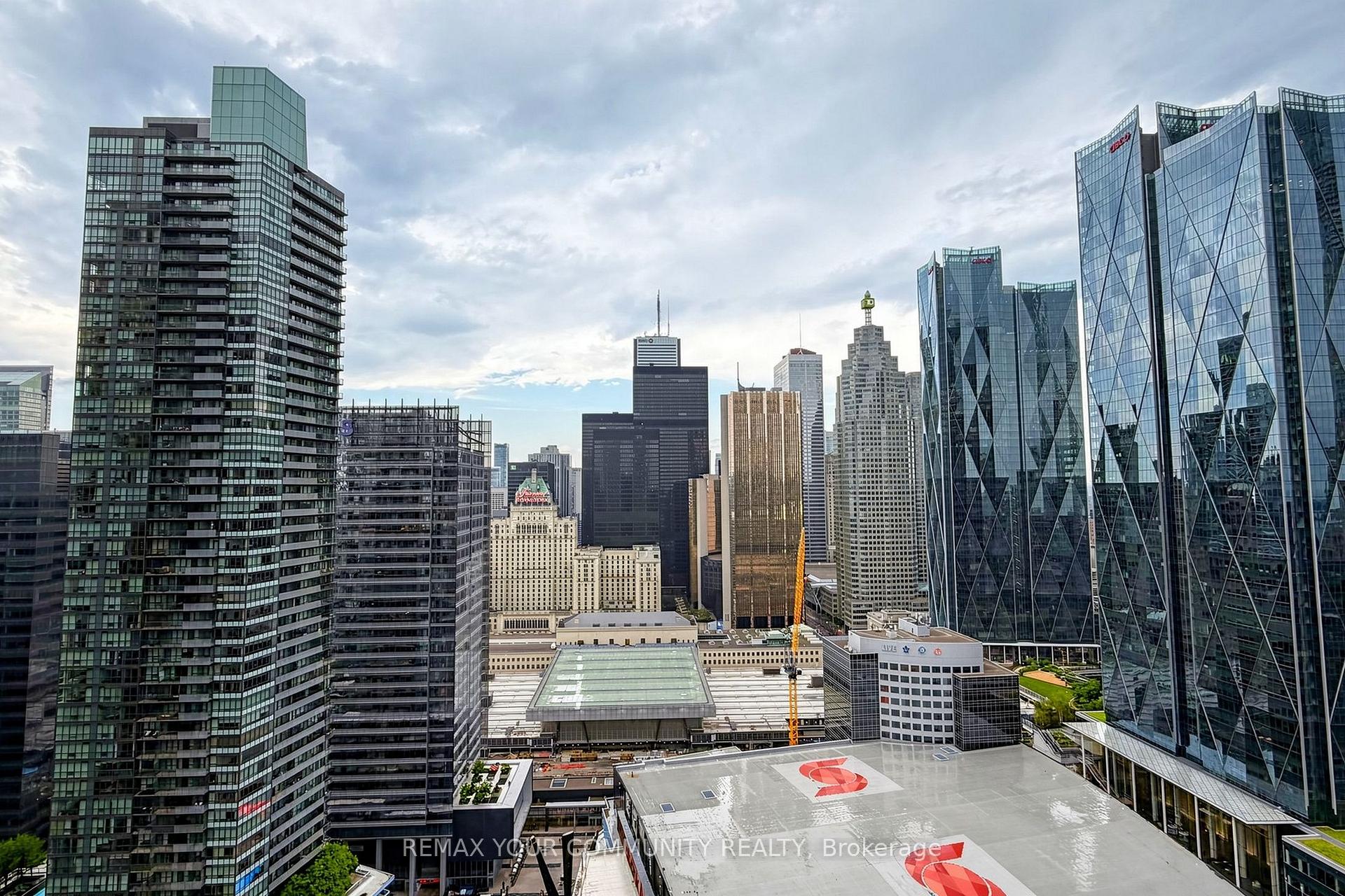 Photo 35 of Unit 3702, 88 Harbour Street, Toronto, Waterfront Communities — HOMEH