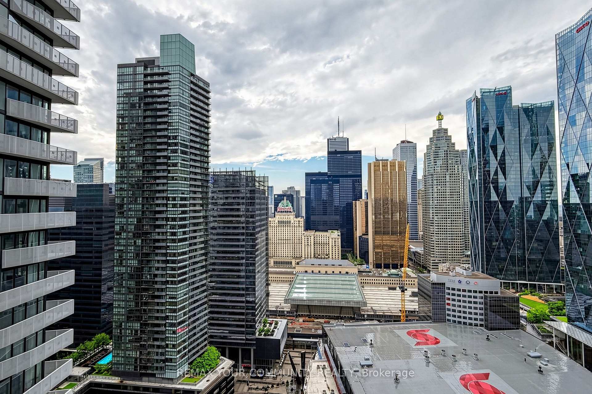Photo 37 of Unit 3702, 88 Harbour Street, Toronto, Waterfront Communities — HOMEH