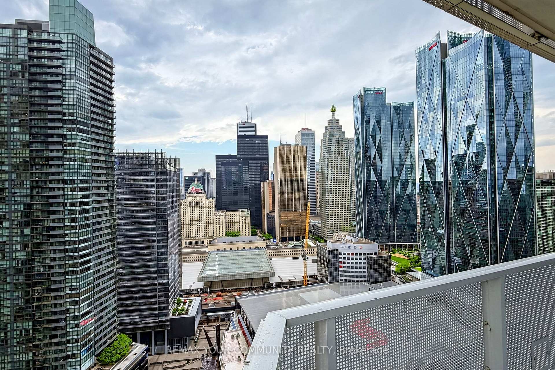 Photo 40 of Unit 3702, 88 Harbour Street, Toronto, Waterfront Communities — HOMEH
