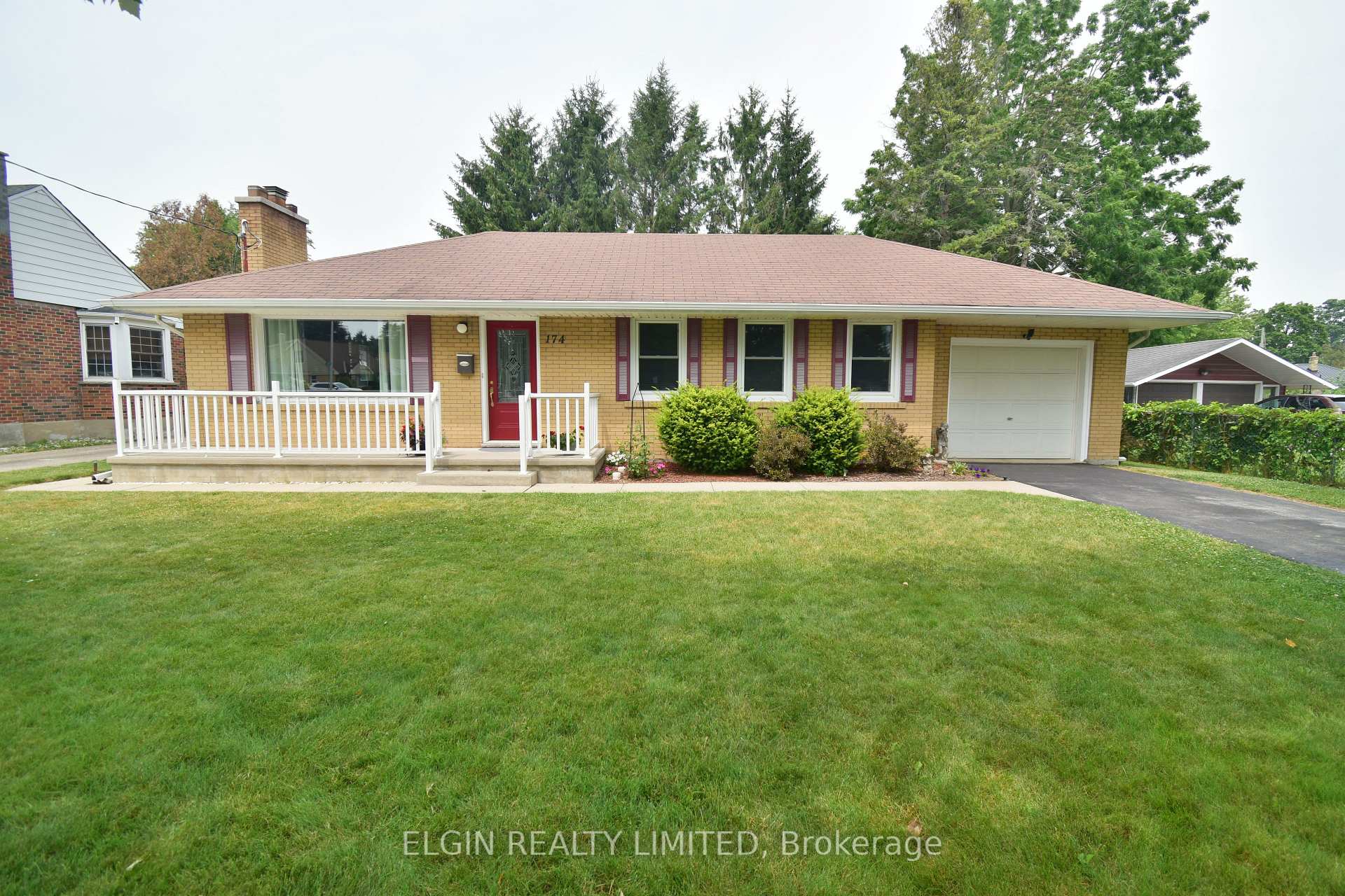 Photo 1 of 174 Elm Street, St. Thomas — HOMEH