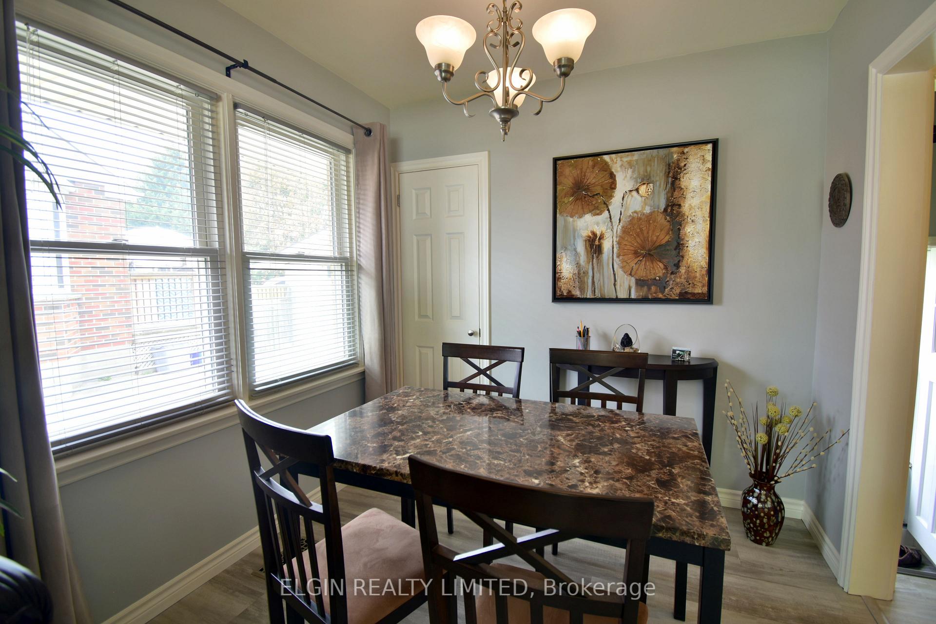 Photo 9 of 174 Elm Street, St. Thomas — HOMEH