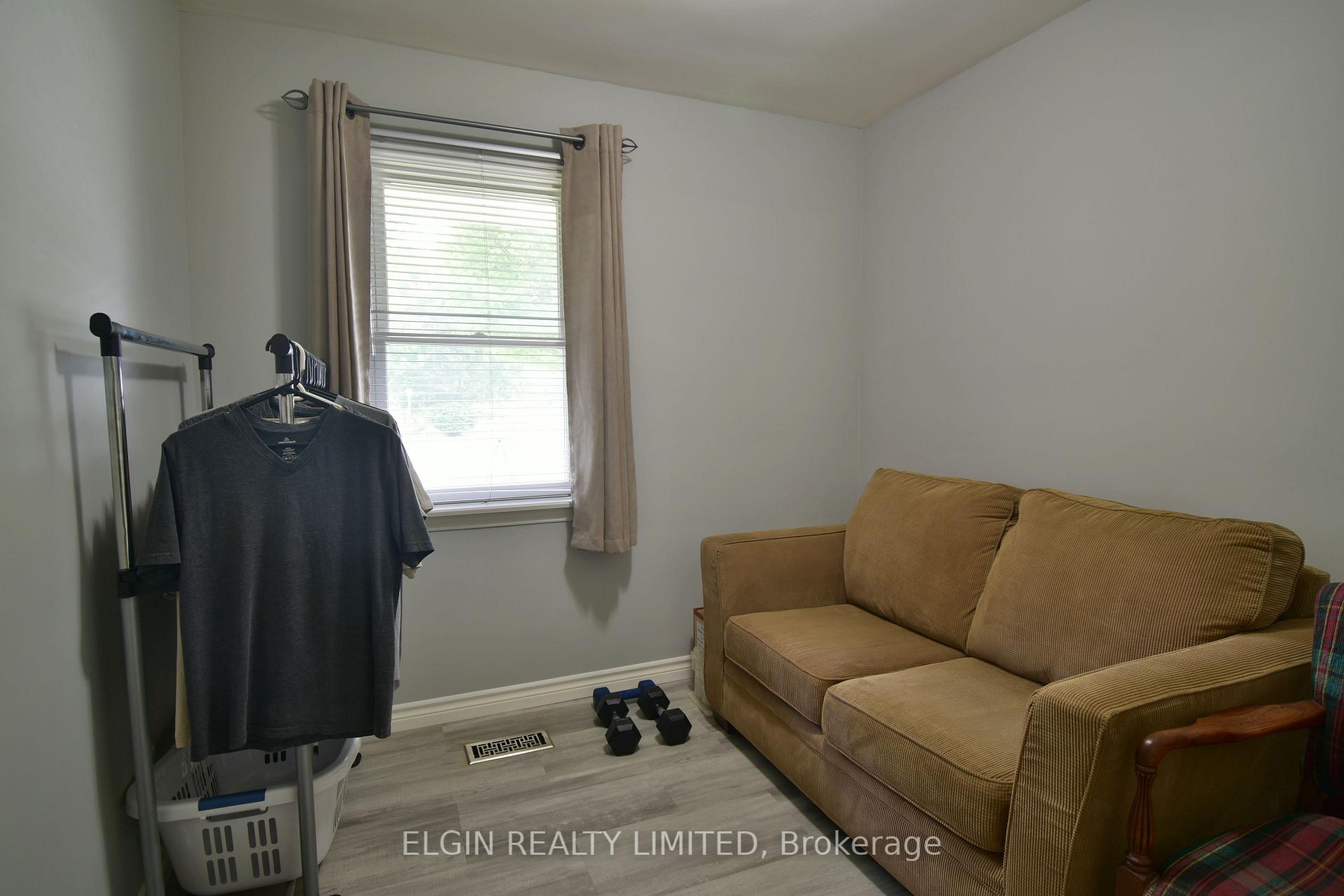 Photo 15 of 174 Elm Street, St. Thomas — HOMEH
