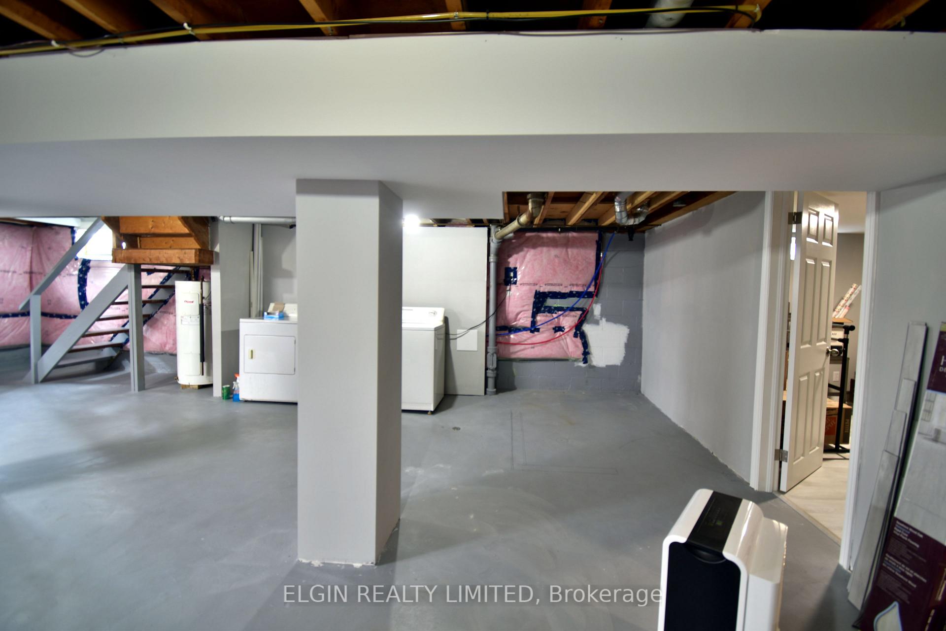 Photo 23 of 174 Elm Street, St. Thomas — HOMEH