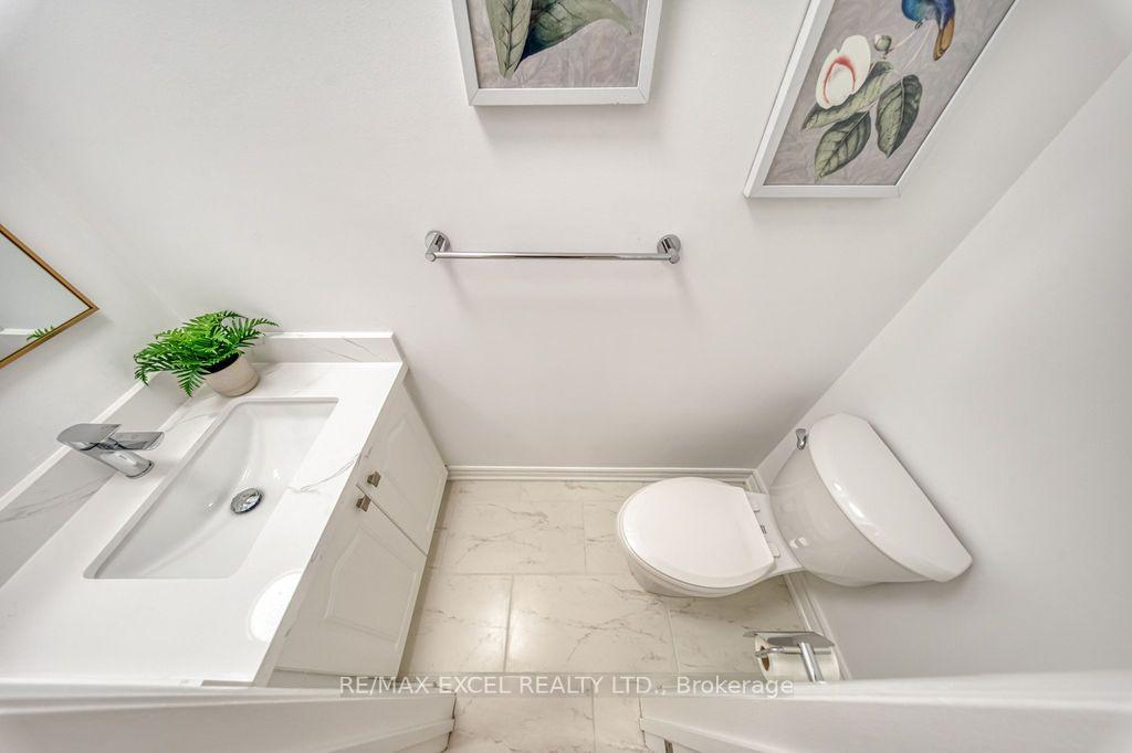 Photo 20 of 25 Barrington Crescent, Markham, Milliken Mills West — HOMEH
