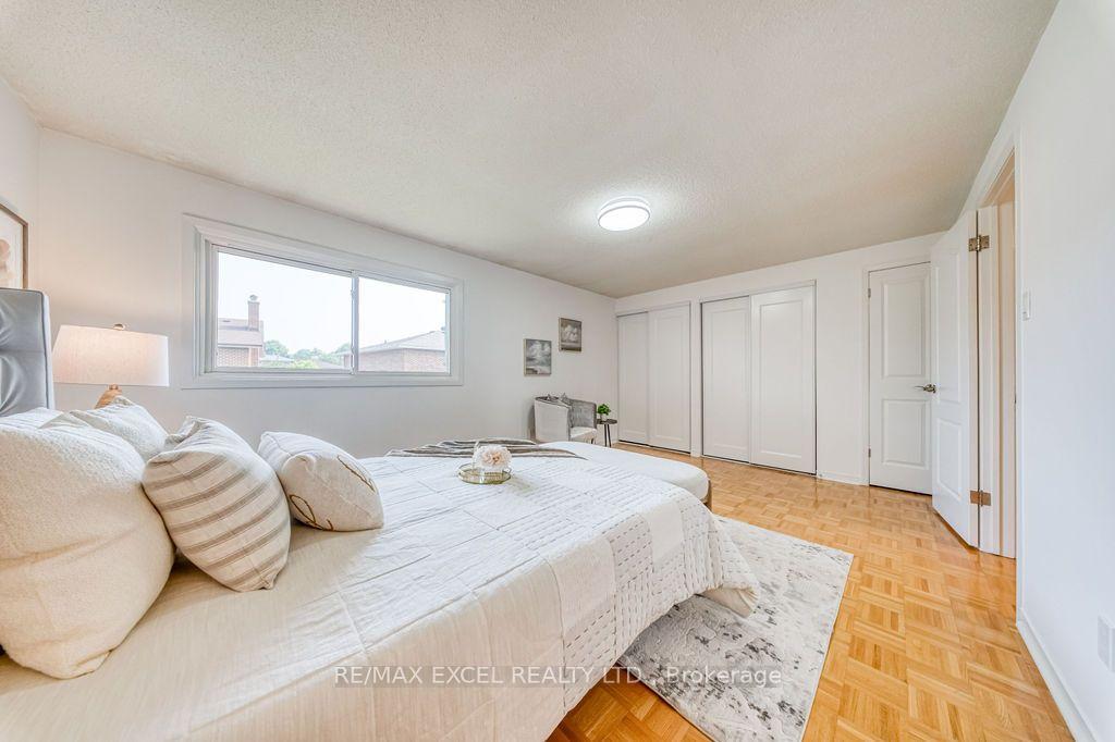 Photo 25 of 25 Barrington Crescent, Markham, Milliken Mills West — HOMEH