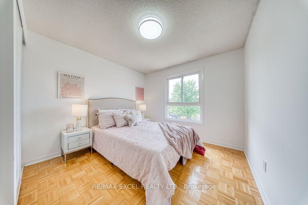 Photo 27 of 25 Barrington Crescent, Markham, Milliken Mills West — HOMEH