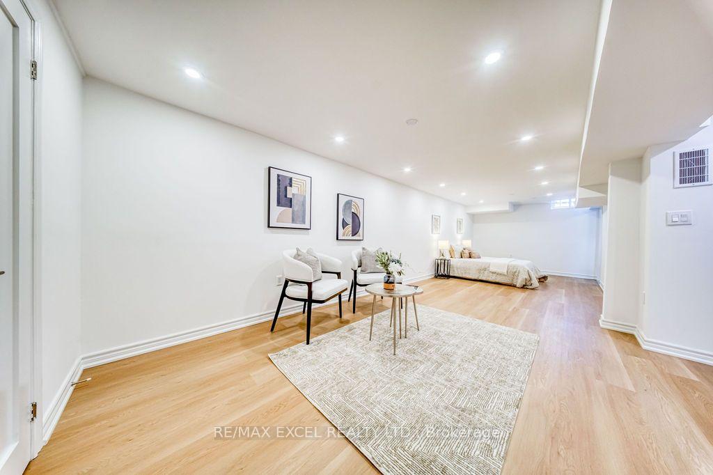 Photo 34 of 25 Barrington Crescent, Markham, Milliken Mills West — HOMEH