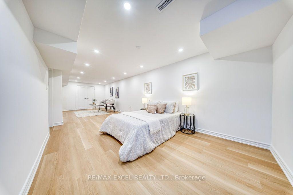 Photo 37 of 25 Barrington Crescent, Markham, Milliken Mills West — HOMEH