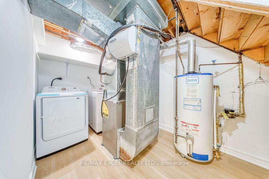 Photo 39 of 25 Barrington Crescent, Markham, Milliken Mills West — HOMEH