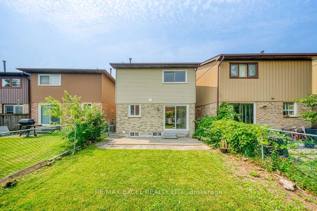 Photo 42 of 25 Barrington Crescent, Markham, Milliken Mills West — HOMEH