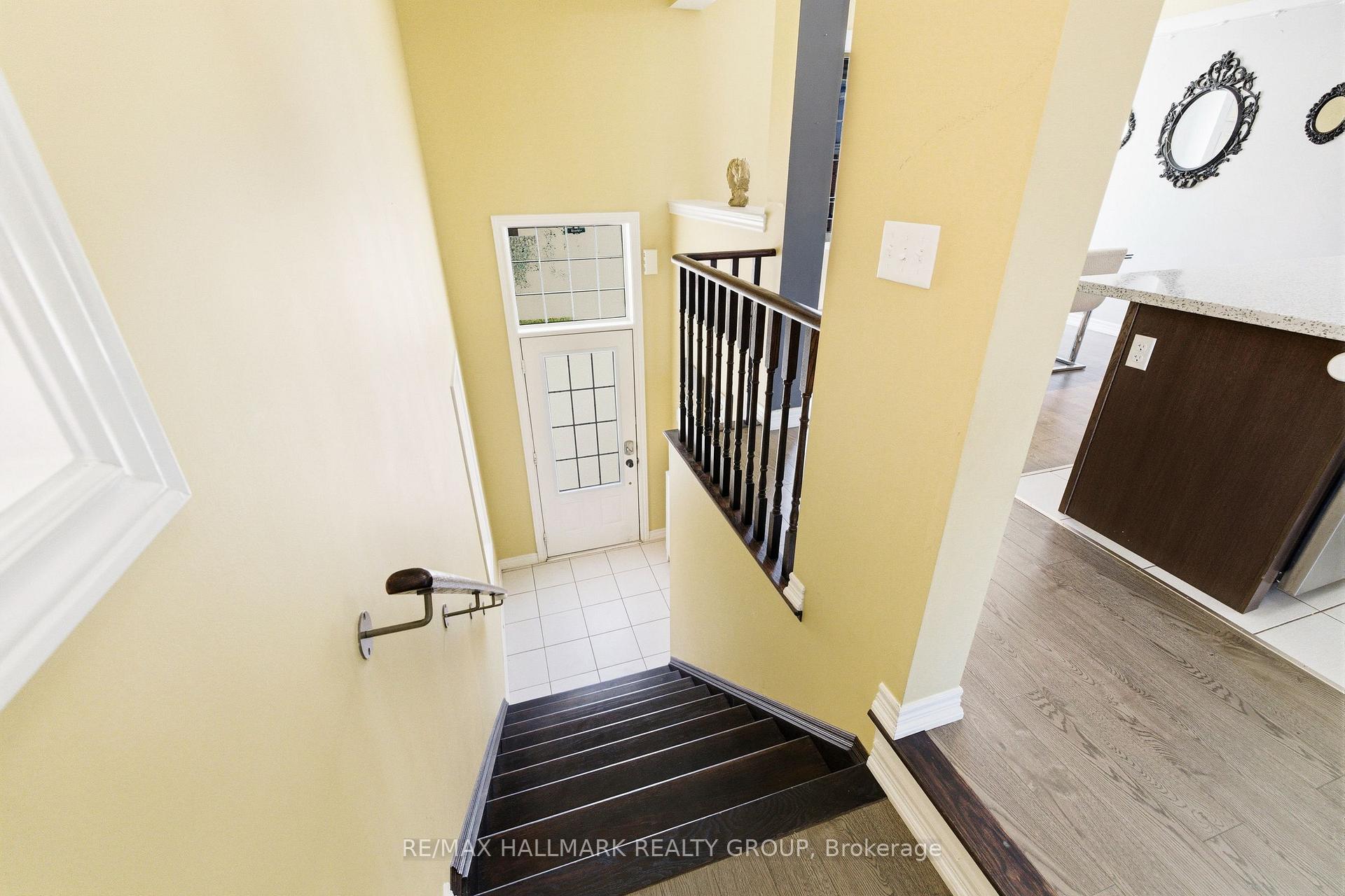 Photo 5 of 2464 Bromus Path, Oshawa, Windfields — HOMEH