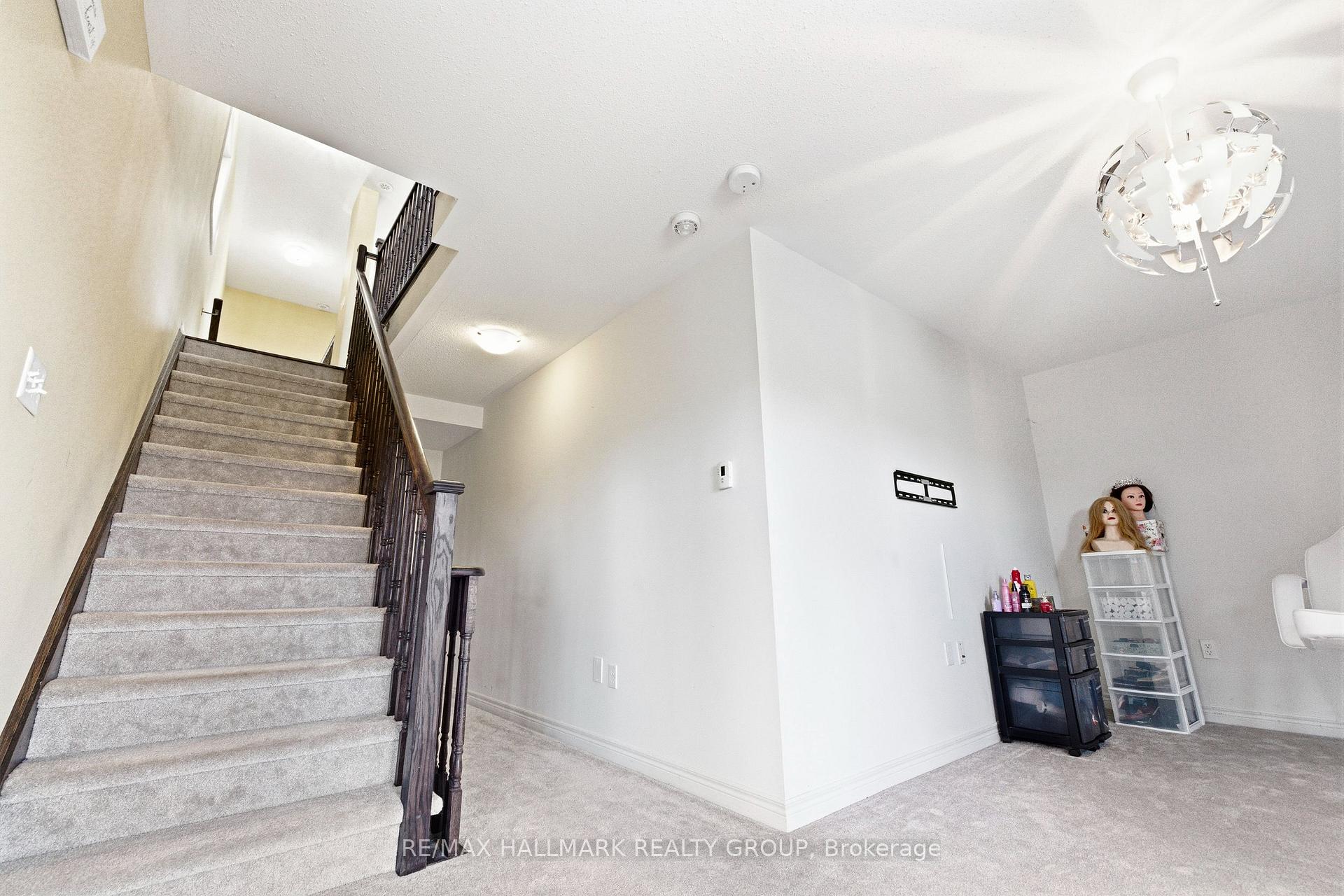 Photo 24 of 2464 Bromus Path, Oshawa, Windfields — HOMEH