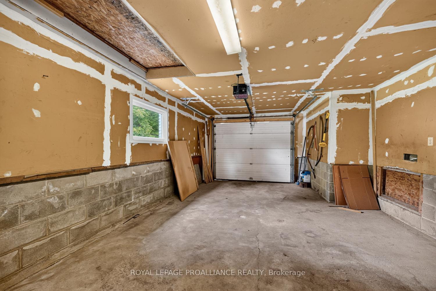 Photo 22 of 415 Railway Avenue, Prescott, Prescott — HOMEH