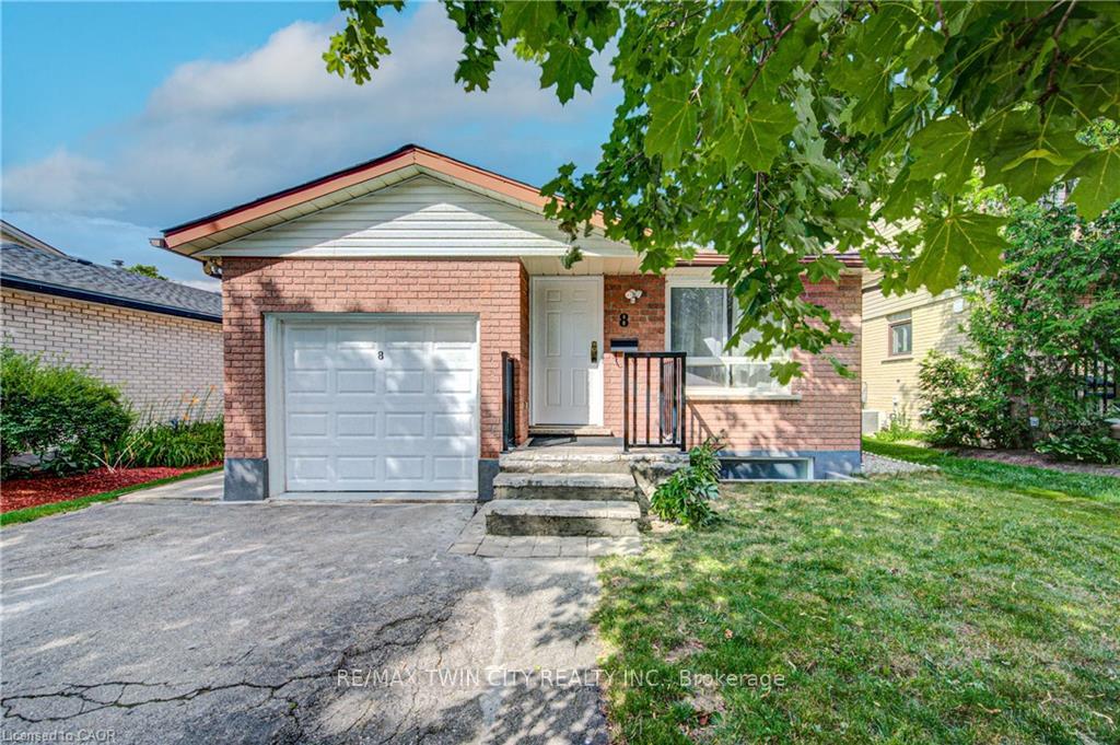Photo 1 of 8 Pamela Place, Guelph, Willow West/Sugarbush/West Acres — HOMEH
