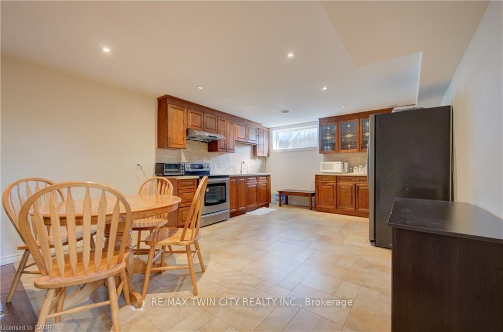 Photo 26 of 8 Pamela Place, Guelph, Willow West/Sugarbush/West Acres — HOMEH