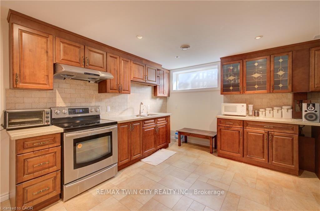 Photo 28 of 8 Pamela Place, Guelph, Willow West/Sugarbush/West Acres — HOMEH