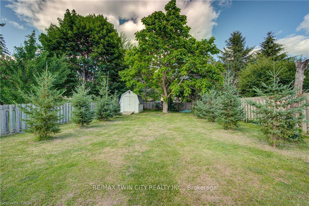 Photo 40 of 8 Pamela Place, Guelph, Willow West/Sugarbush/West Acres — HOMEH