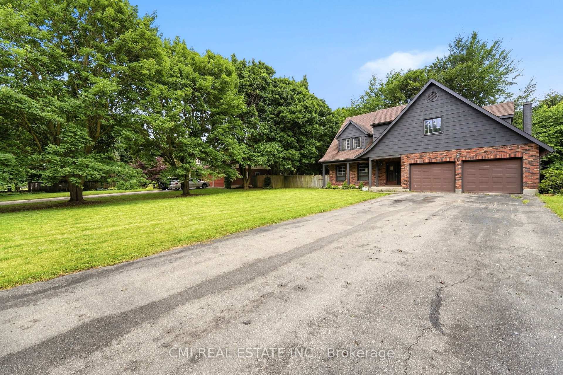 Photo 3 of 6 John Place, Waterloo — HOMEH