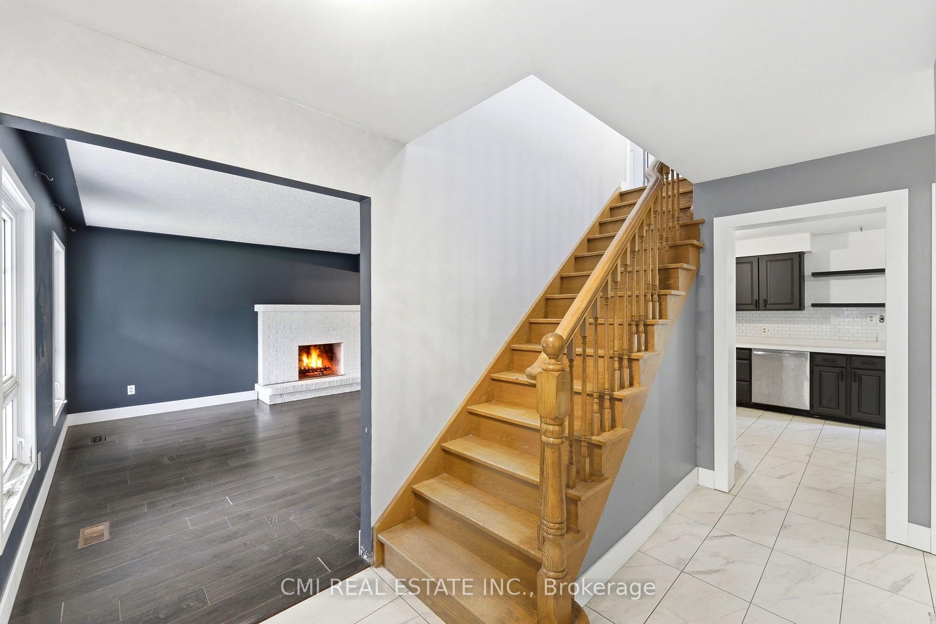 Photo 6 of 6 John Place, Waterloo — HOMEH