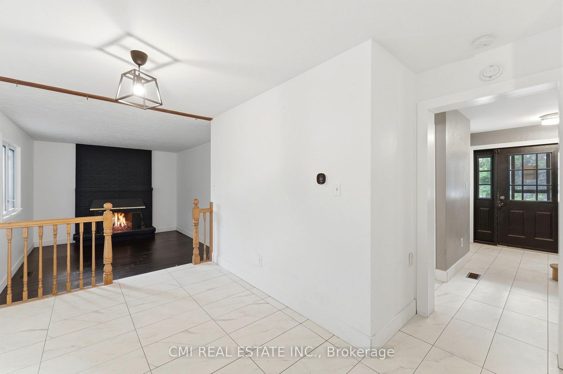 Photo 12 of 6 John Place, Waterloo — HOMEH