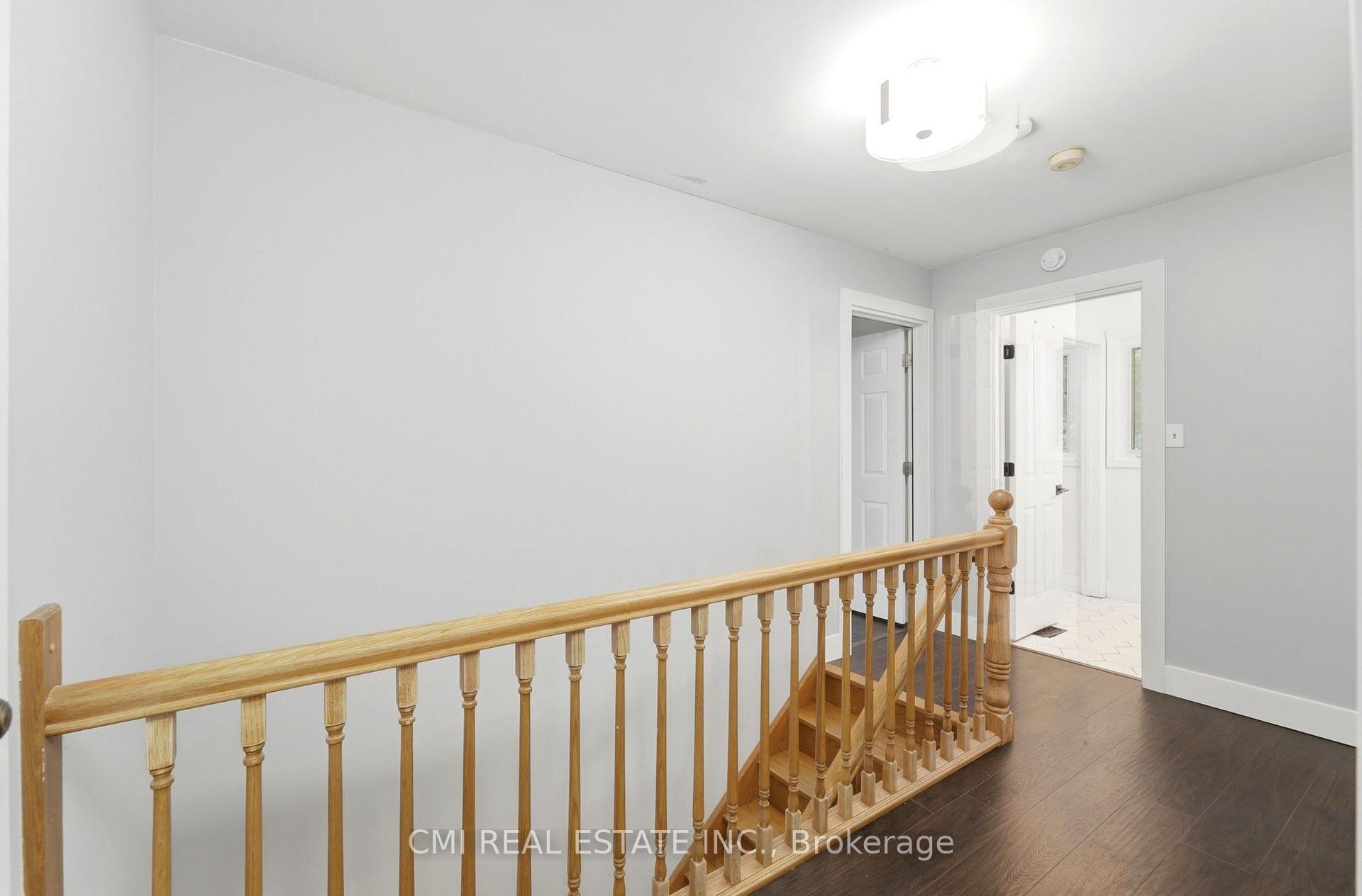 Photo 21 of 6 John Place, Waterloo — HOMEH