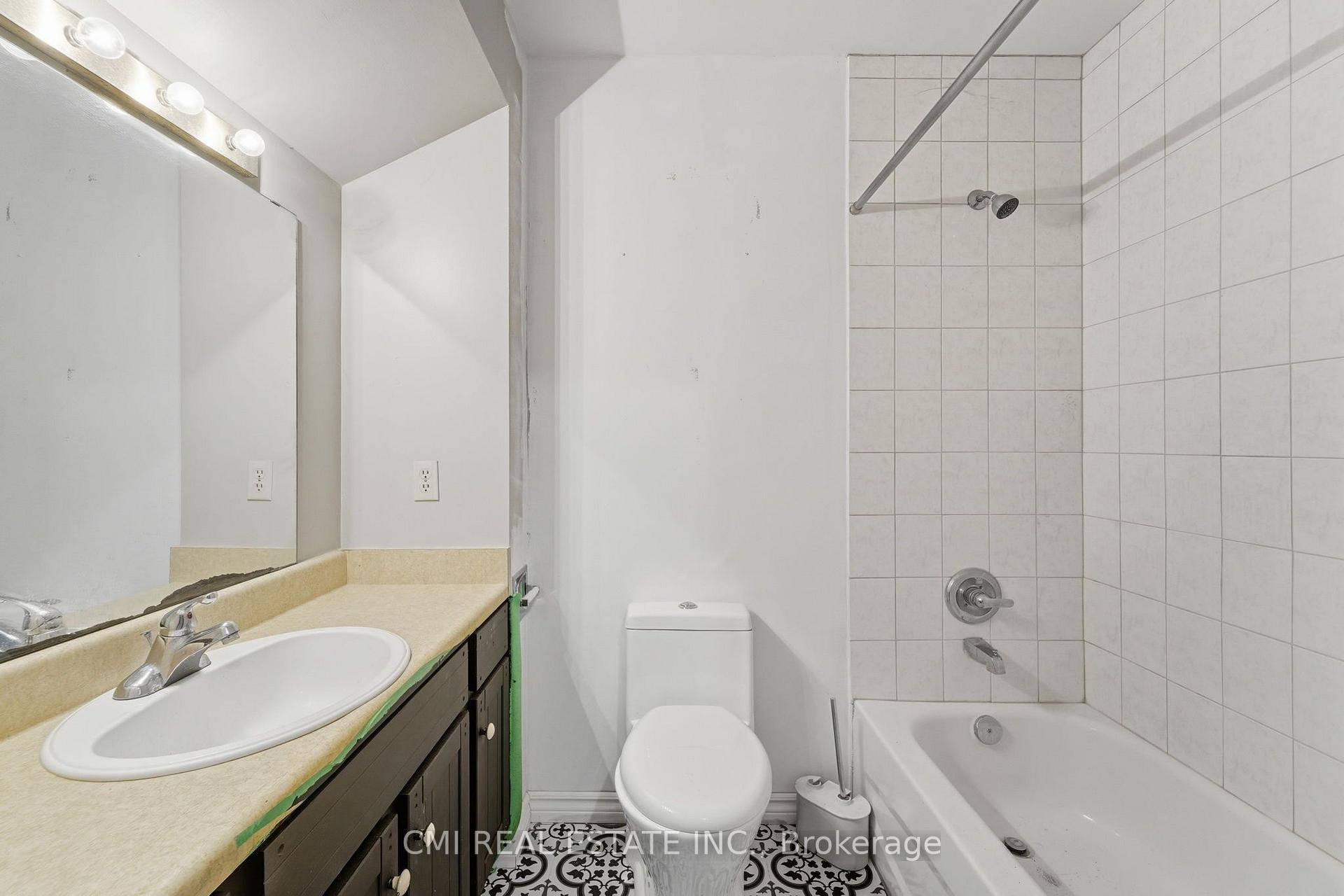 Photo 35 of 6 John Place, Waterloo — HOMEH