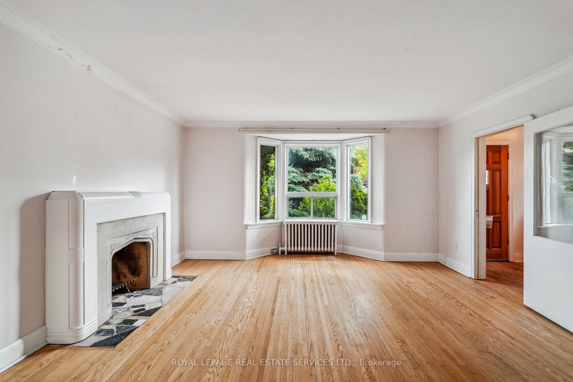 Photo 5 of 326 Lawrence Avenue W, Toronto, Bedford Park-Nortown — HOMEH