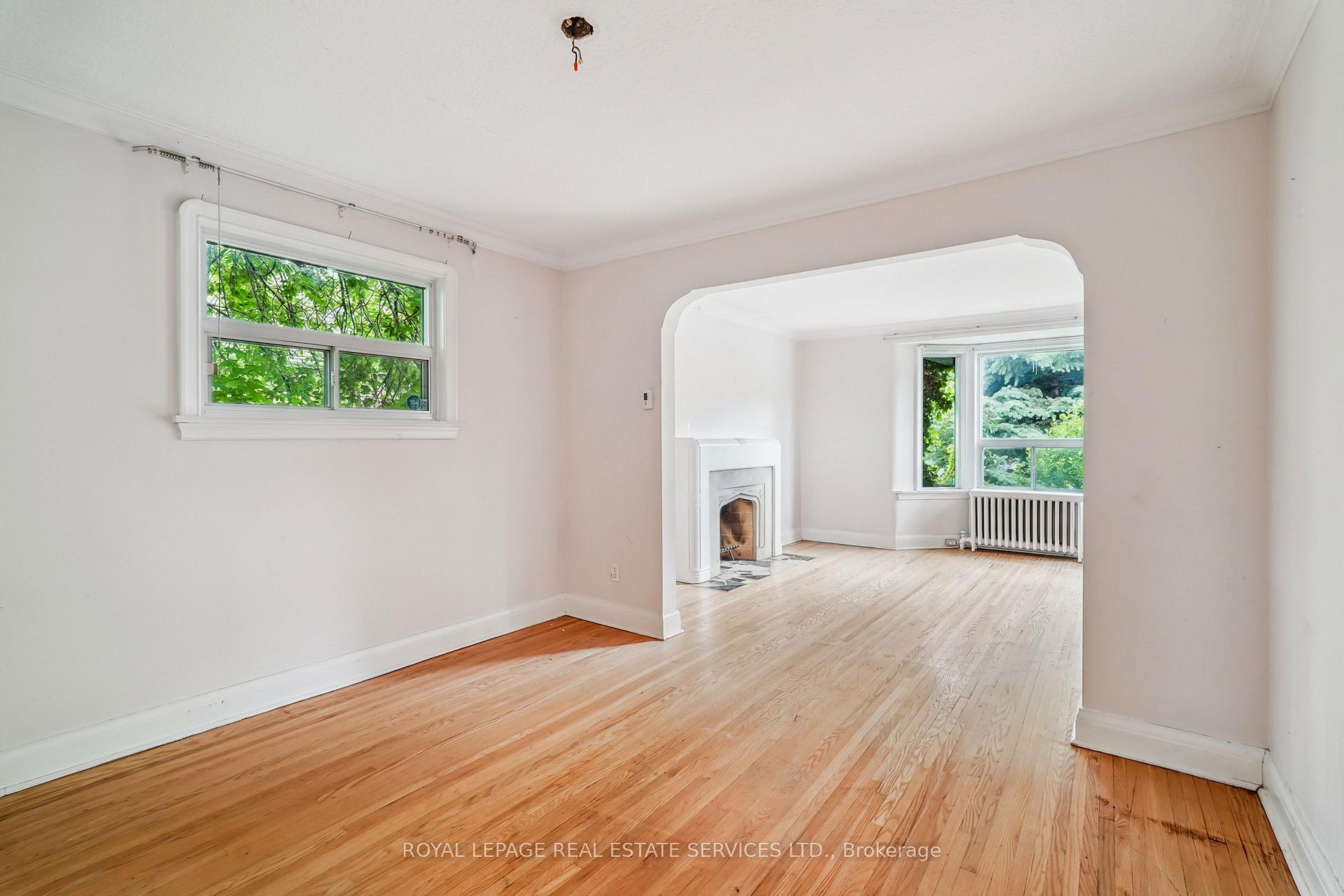 Photo 7 of 326 Lawrence Avenue W, Toronto, Bedford Park-Nortown — HOMEH