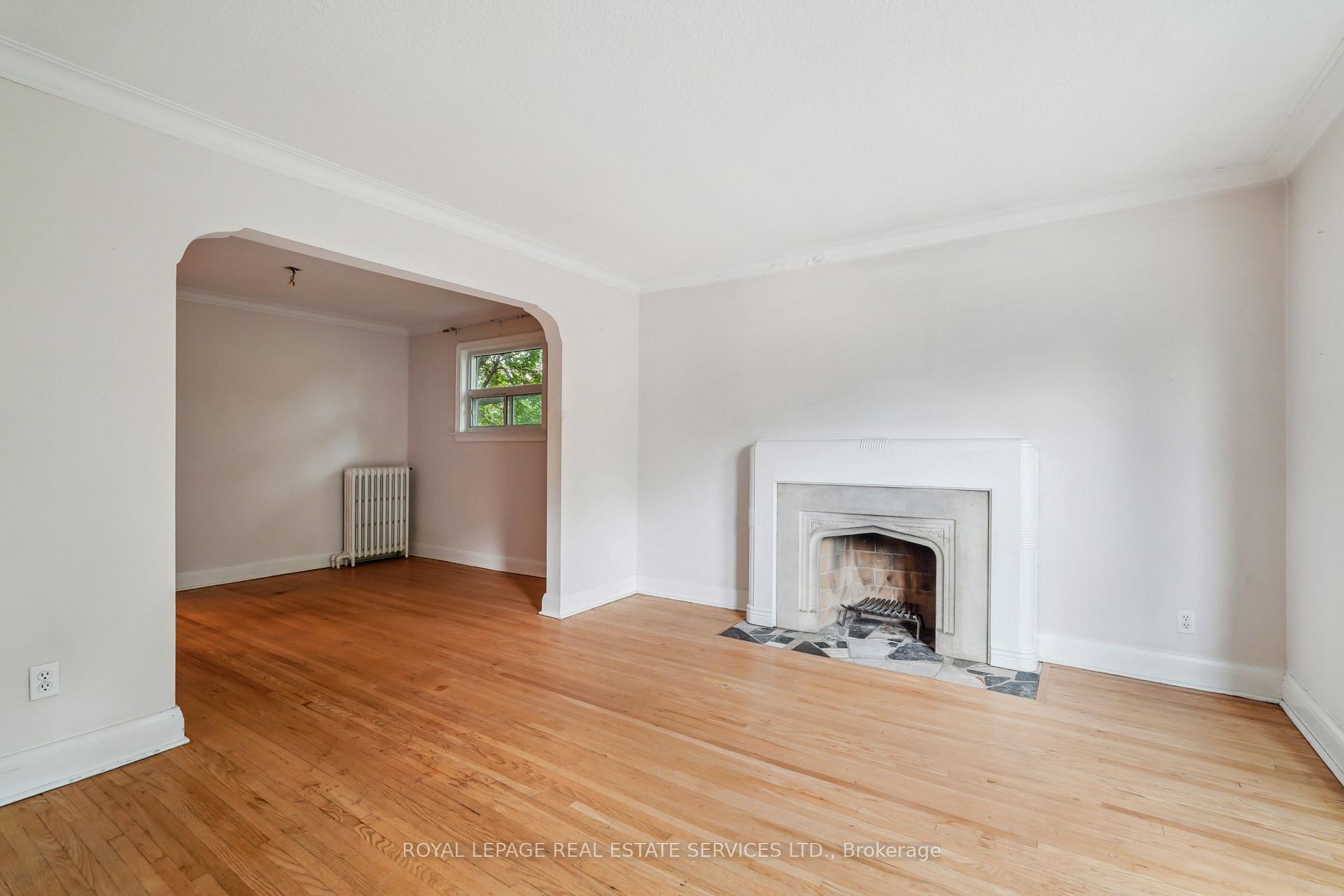 Photo 8 of 326 Lawrence Avenue W, Toronto, Bedford Park-Nortown — HOMEH