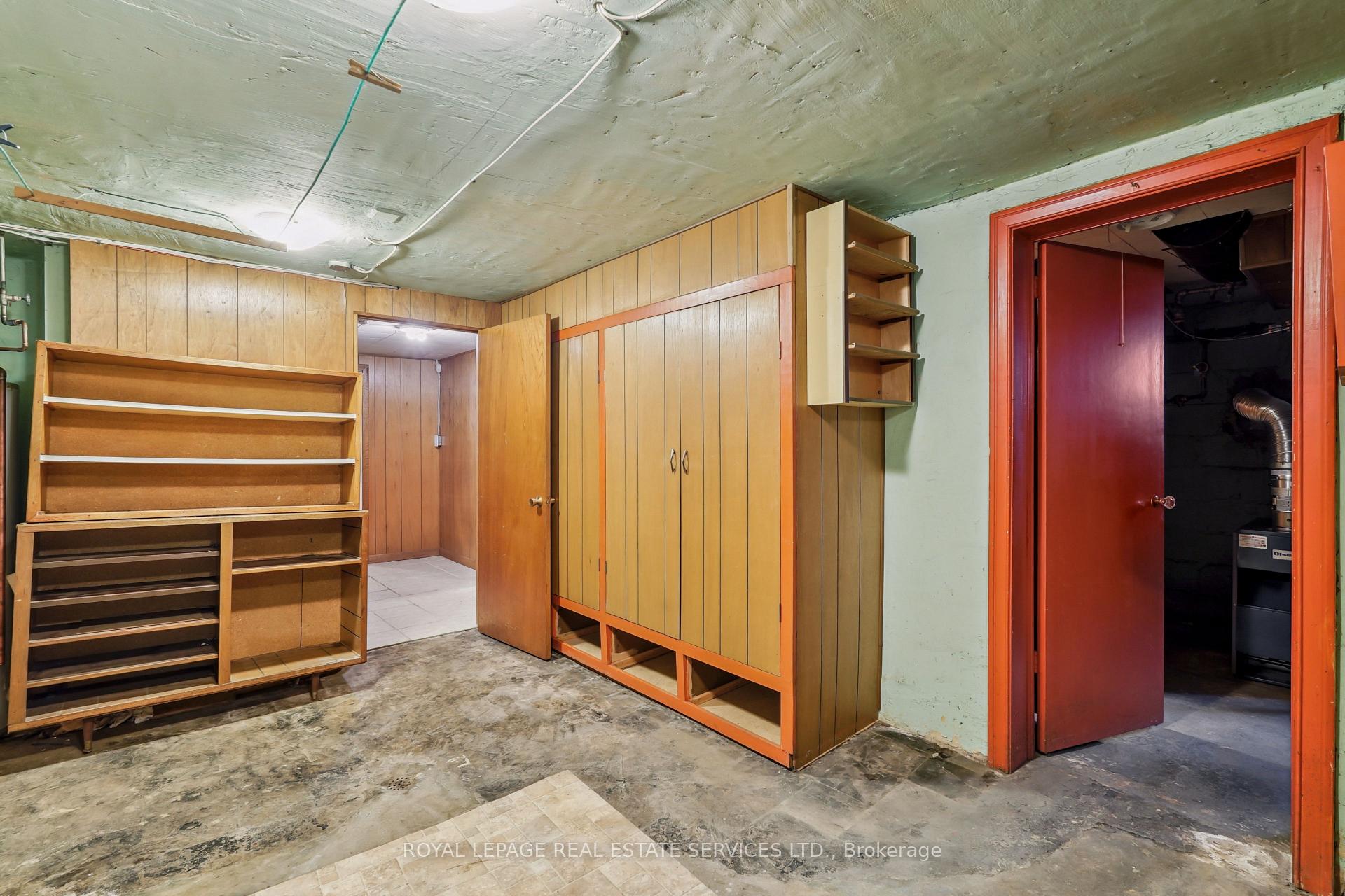 Photo 23 of 326 Lawrence Avenue W, Toronto, Bedford Park-Nortown — HOMEH
