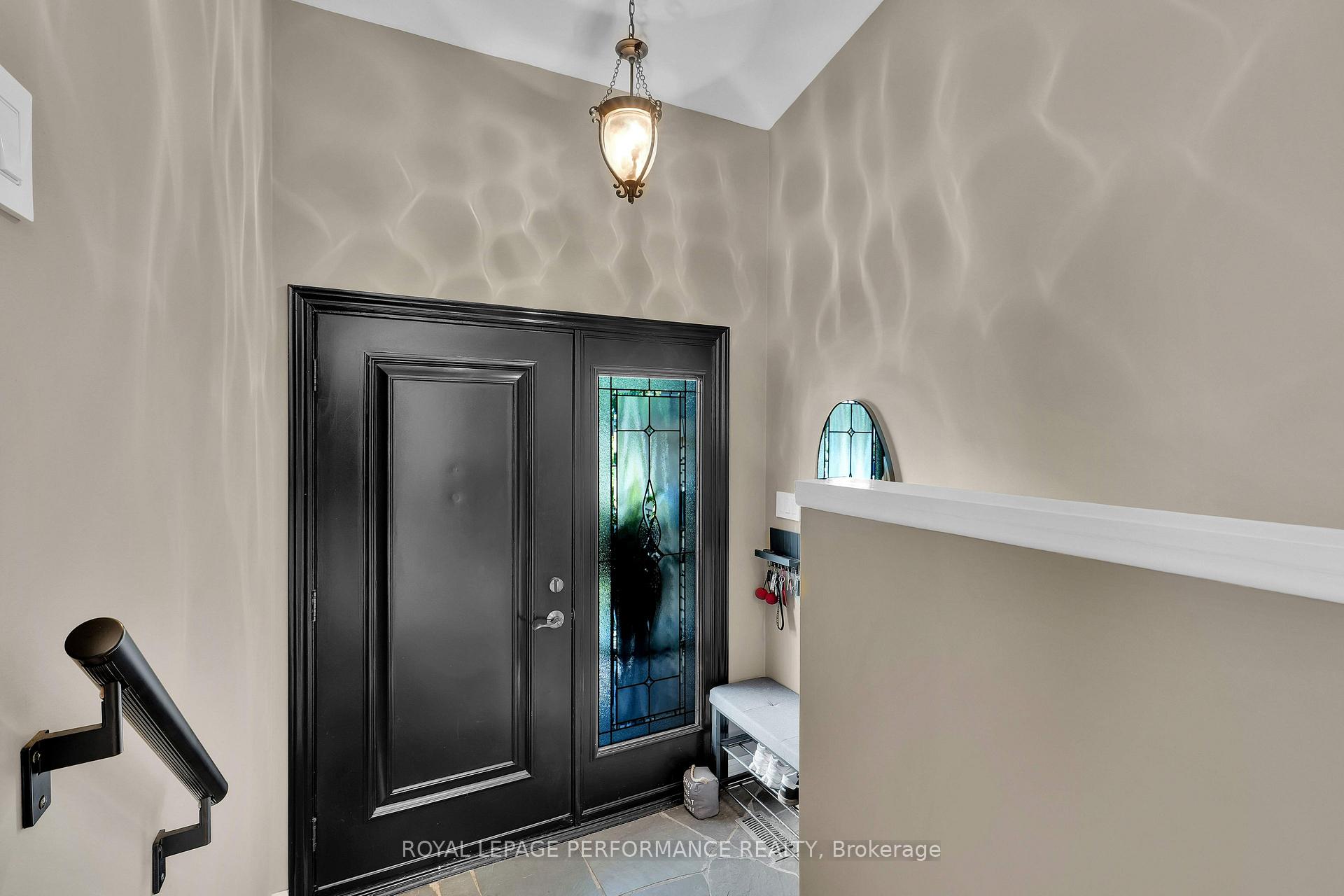Photo 6 of 2321 Hillary Avenue, Ottawa, Alta Vista — HOMEH