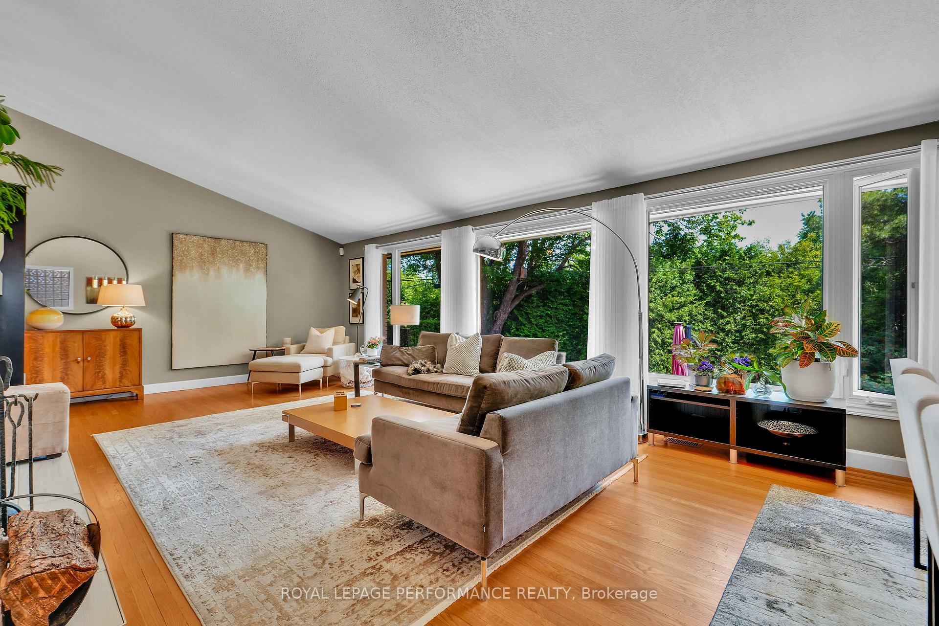 Photo 10 of 2321 Hillary Avenue, Ottawa, Alta Vista — HOMEH
