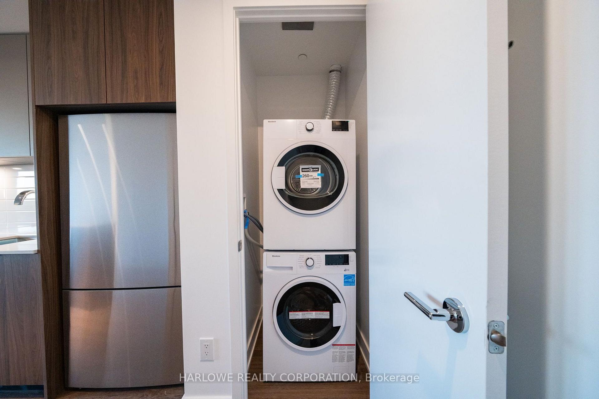 Photo 5 of Unit 510, 500 Upper Wellington Street, Hamilton, Centremount — HOMEH