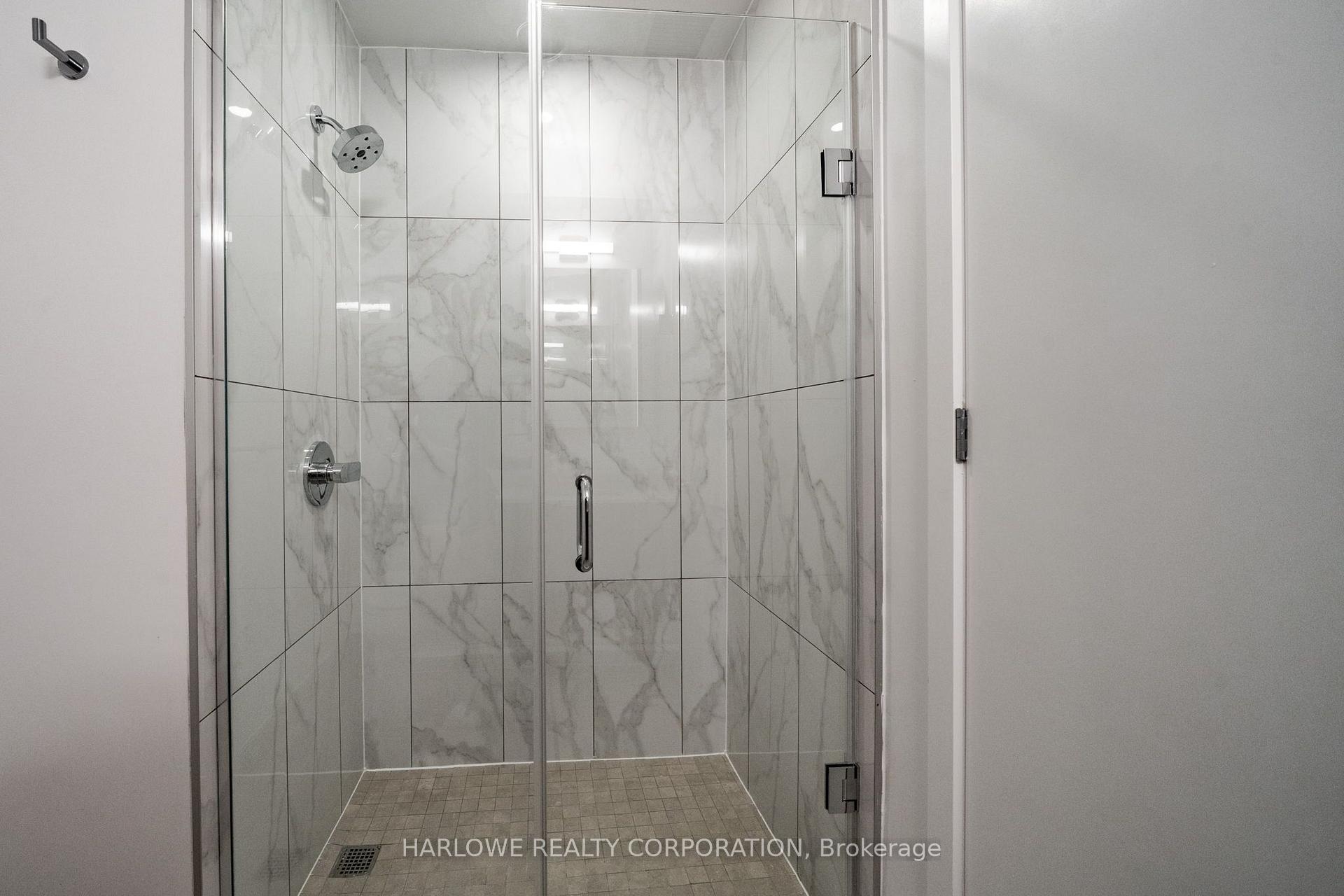 Photo 16 of Unit 510, 500 Upper Wellington Street, Hamilton, Centremount — HOMEH