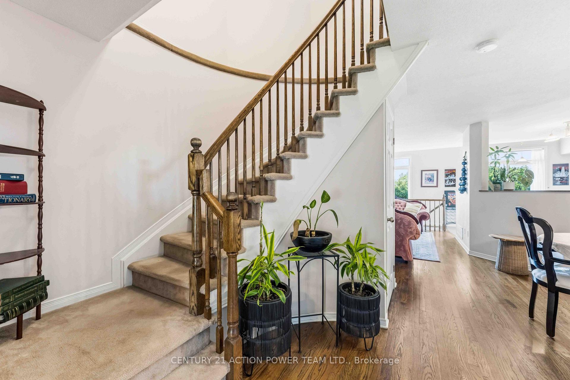 Photo 4 of 1473 Demeter Street W, Ottawa, Fallingbrook/Gardenway South — HOMEH