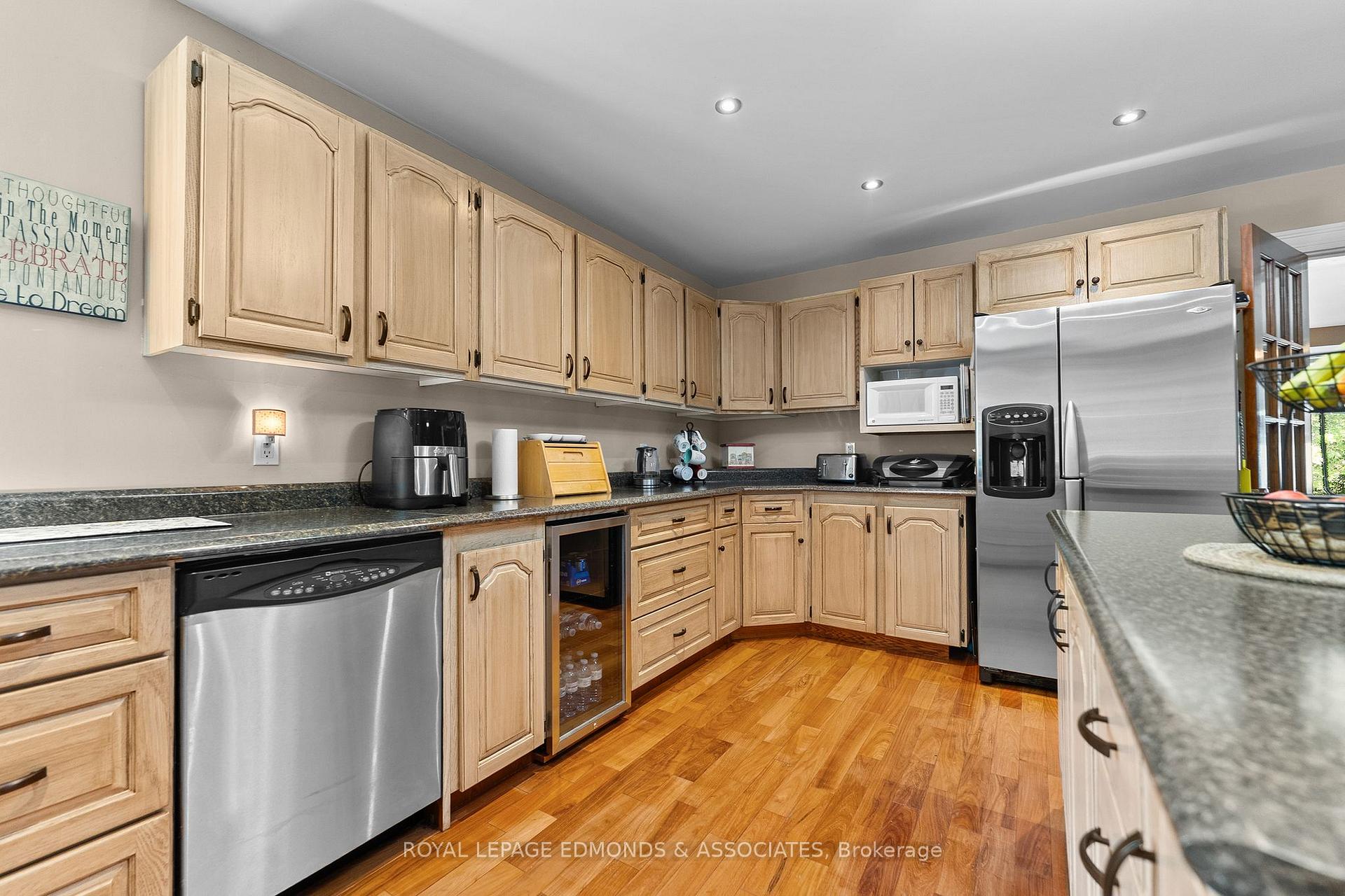 Photo 13 of 219 Zanders Road, Laurentian Valley, Laurentian Valley — HOMEH