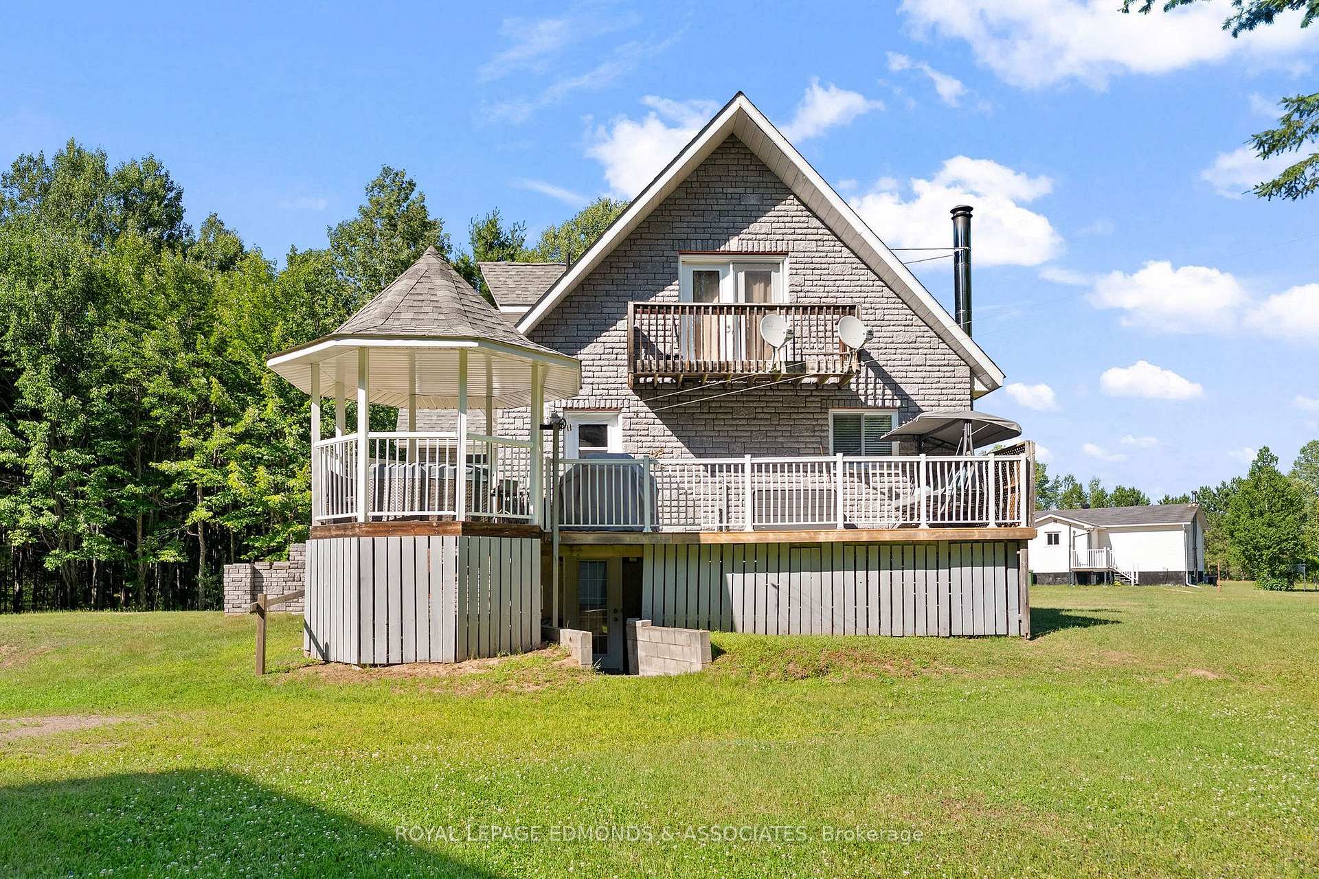 Photo 33 of 219 Zanders Road, Laurentian Valley, Laurentian Valley — HOMEH