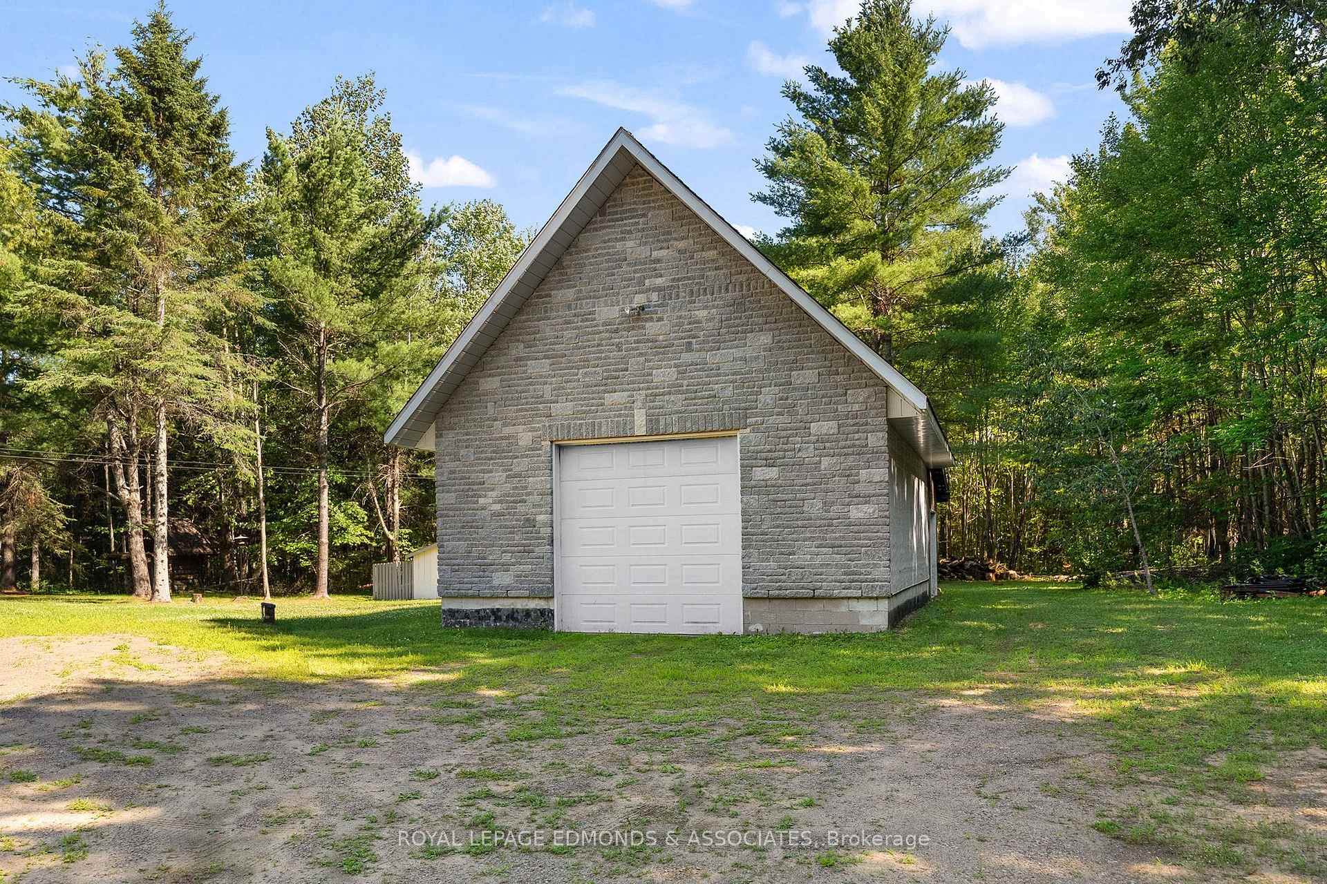 Photo 39 of 219 Zanders Road, Laurentian Valley, Laurentian Valley — HOMEH