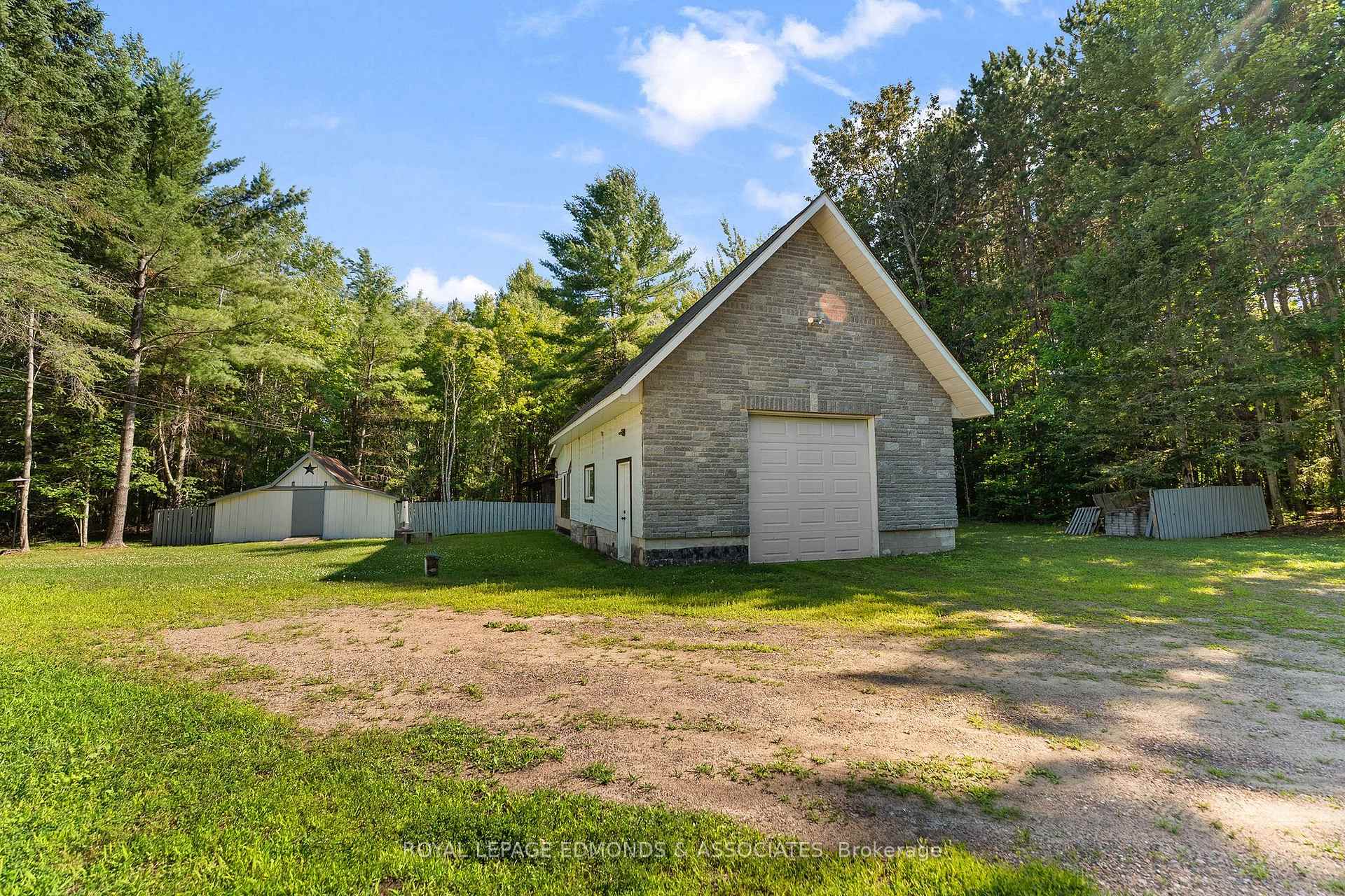 Photo 40 of 219 Zanders Road, Laurentian Valley, Laurentian Valley — HOMEH