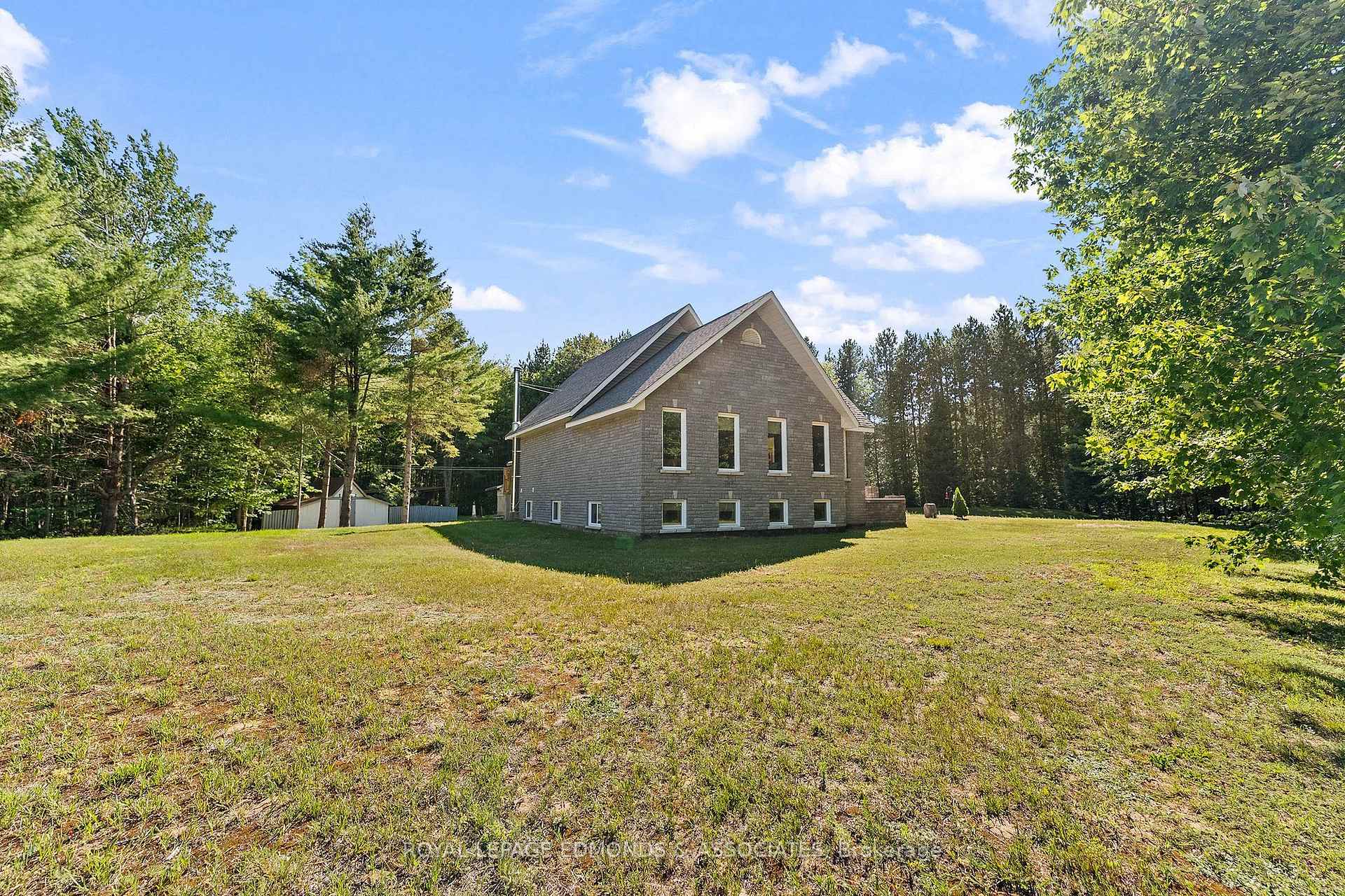 Photo 43 of 219 Zanders Road, Laurentian Valley, Laurentian Valley — HOMEH