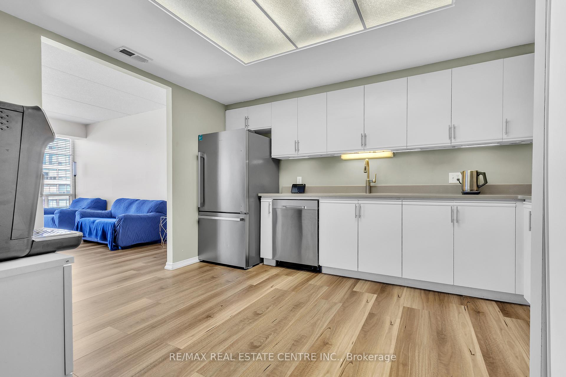 Photo 7 of Unit 202, 105 Bagot Street, Guelph, Junction/Onward Willow — HOMEH