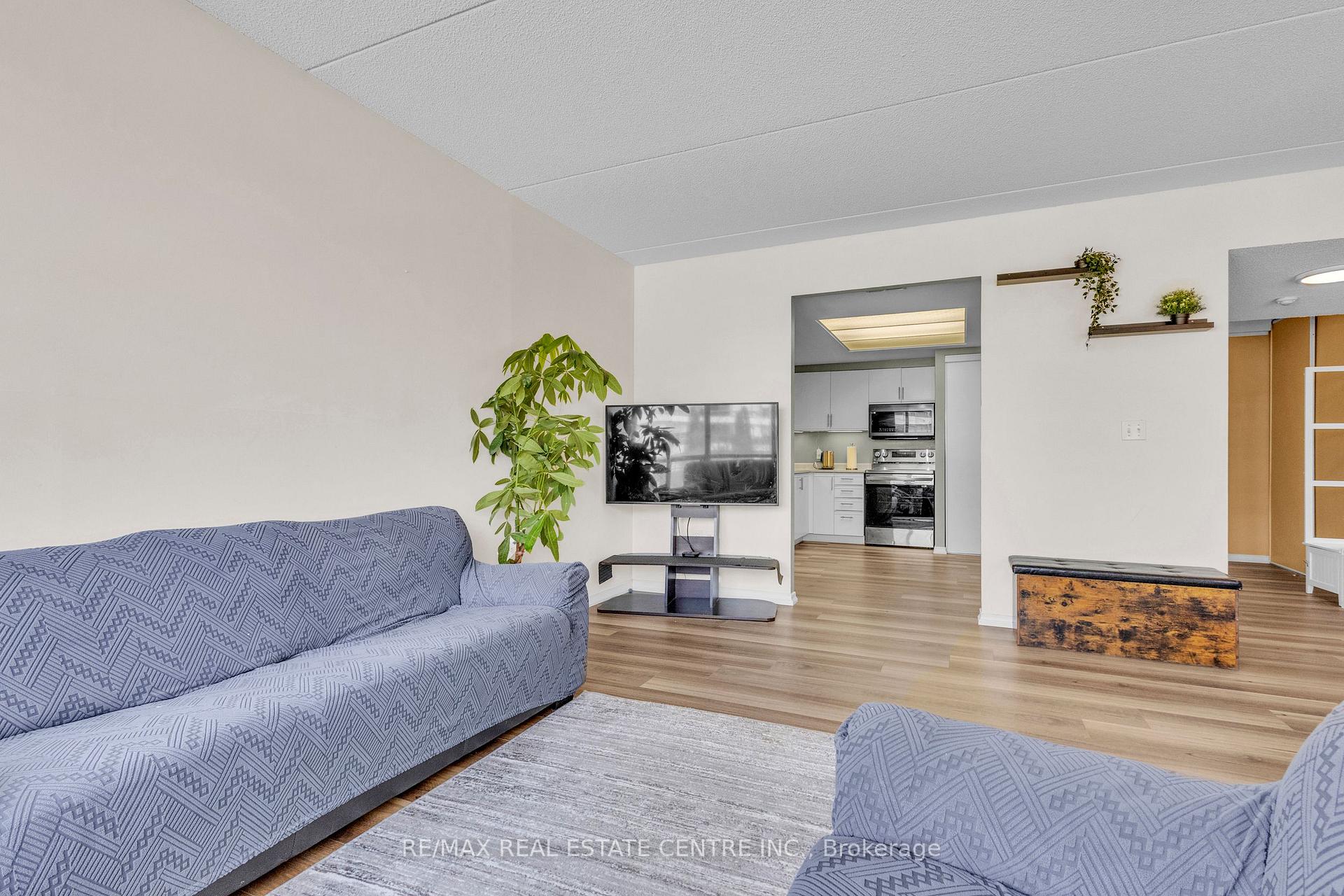 Photo 18 of Unit 202, 105 Bagot Street, Guelph, Junction/Onward Willow — HOMEH