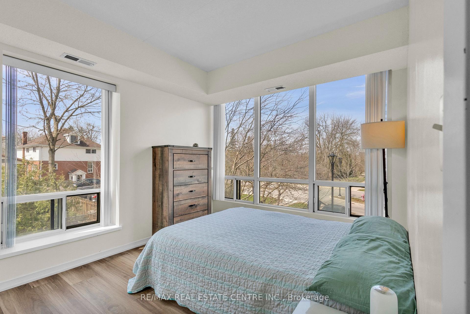 Photo 25 of Unit 202, 105 Bagot Street, Guelph, Junction/Onward Willow — HOMEH