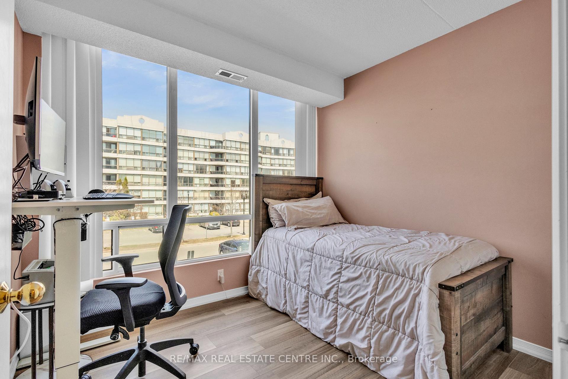Photo 26 of Unit 202, 105 Bagot Street, Guelph, Junction/Onward Willow — HOMEH
