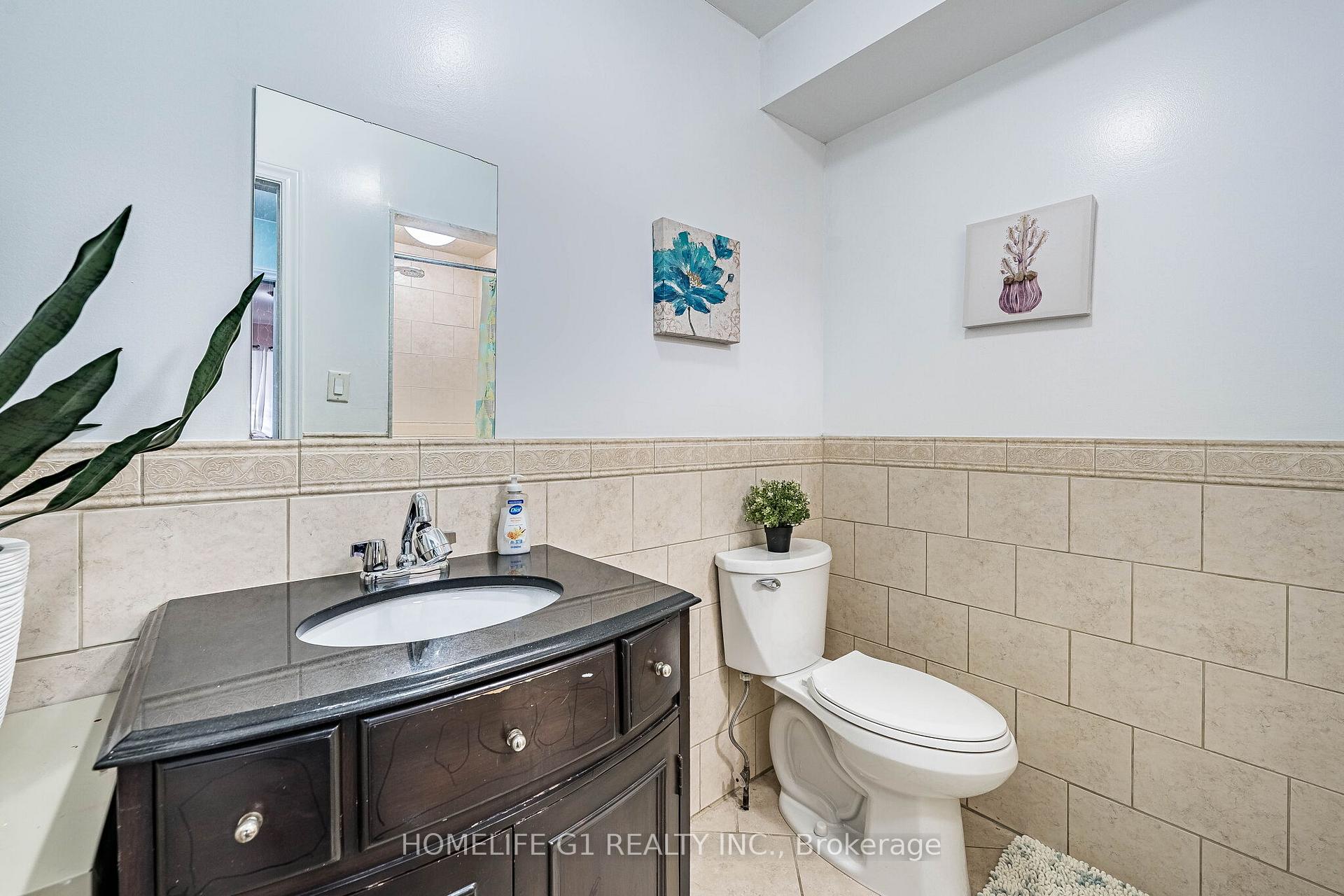 Photo 19 of 8 Holgate Court, Brampton, Heart Lake West — HOMEH